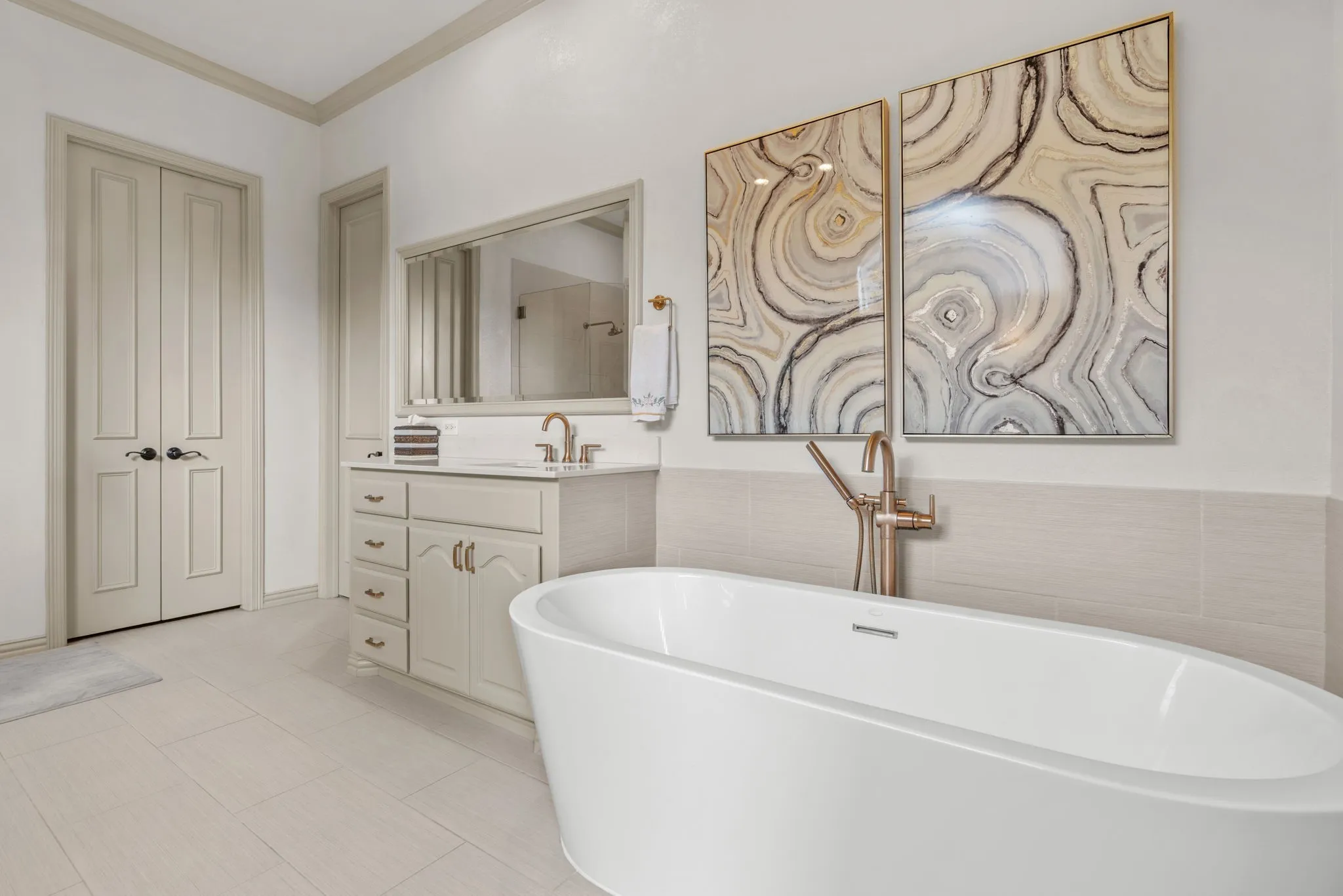 Single Family Residence For Sale in Tarrant County , 1203 Earlston Court, Southlake, Texas 76092, 5 Bedroom, 8 Bathroom, 3 Garage spaces, 6,960 Sqft, built in 1999, mls#21274452, Real Estate Agent in Southlake, Homes For Sale in Tarrant county, Homes For Sale in Southlake, Realtor in Southlake Texas, Real Estate Brokerage Independent Realty Texas, Luminita Cordes Realtor