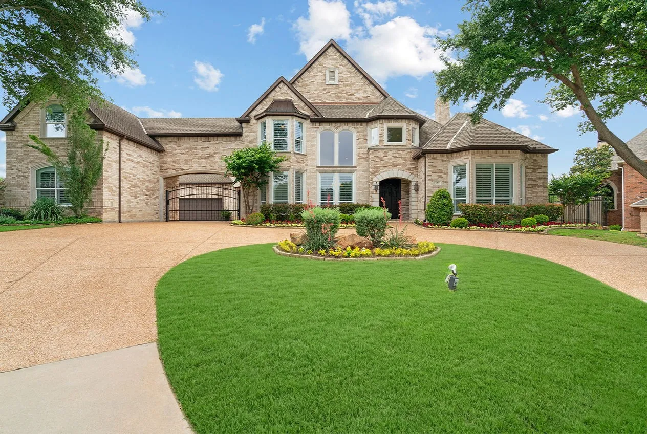 Single Family Residence For Sale in Tarrant County , 1203 Earlston Court, Southlake, Texas 76092, 5 Bedroom, 8 Bathroom, 3 Garage spaces, 6,960 Sqft, built in 1999, mls#21274452, Real Estate Agent in Southlake, Homes For Sale in Tarrant county, Homes For Sale in Southlake, Realtor in Southlake Texas, Real Estate Brokerage Independent Realty Texas, Luminita Cordes Realtor