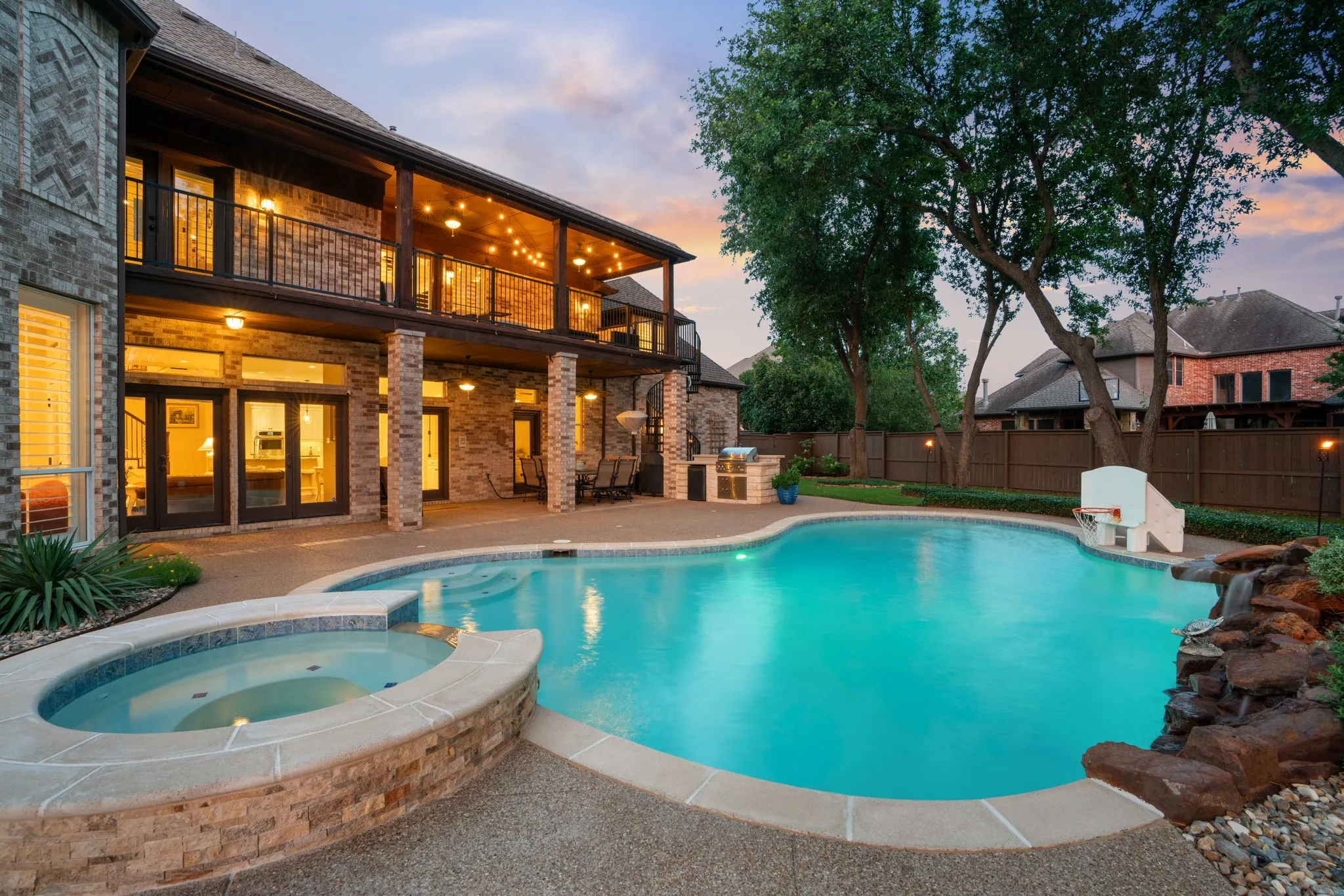 Single Family Residence For Sale in Tarrant County , 1203 Earlston Court, Southlake, Texas 76092, 5 Bedroom, 8 Bathroom, 3 Garage spaces, 6,960 Sqft, built in 1999, mls#21274452, Real Estate Agent in Southlake, Homes For Sale in Tarrant county, Homes For Sale in Southlake, Realtor in Southlake Texas, Real Estate Brokerage Independent Realty Texas, Luminita Cordes Realtor