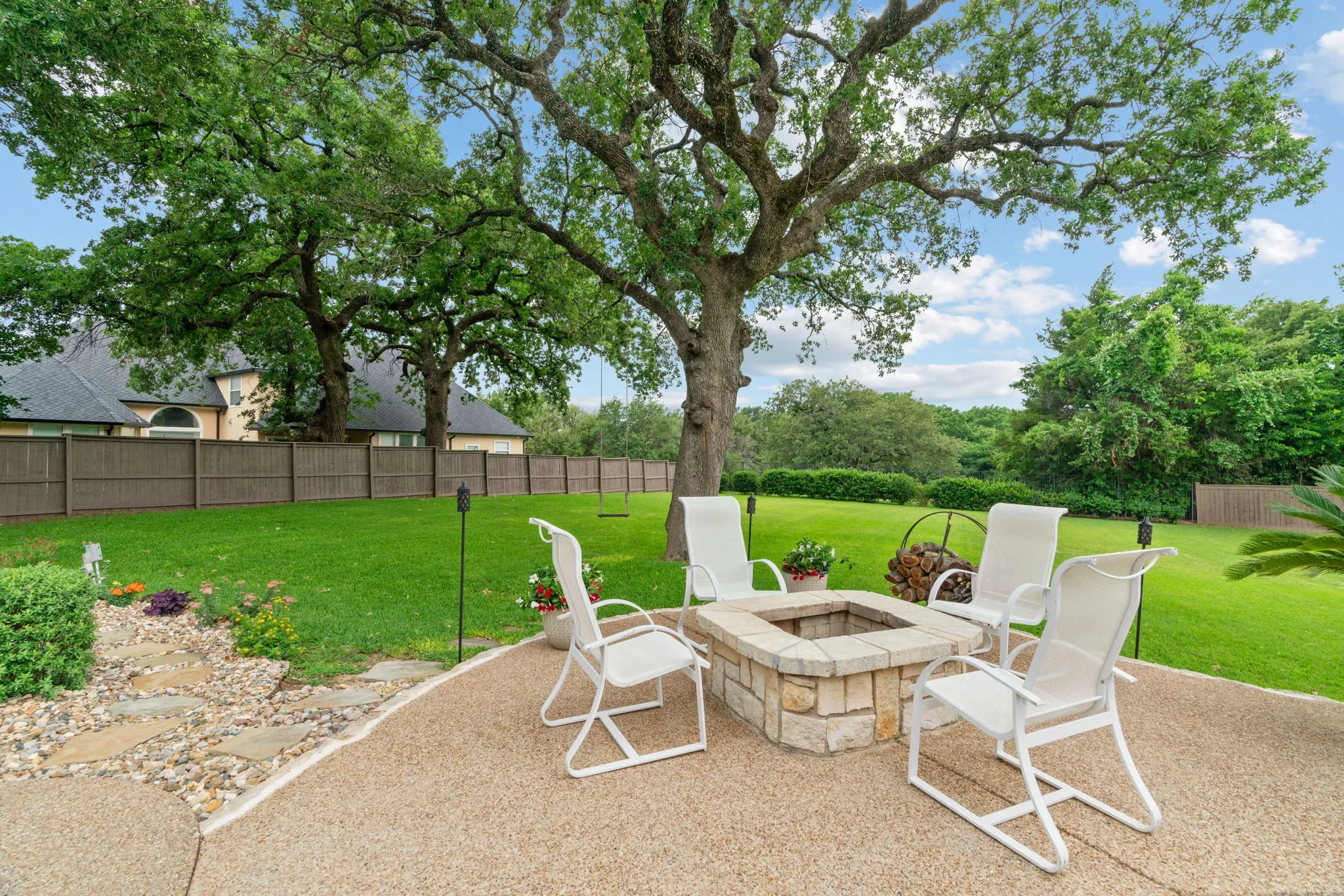 Single Family Residence For Sale in Tarrant County , 1203 Earlston Court, Southlake, Texas 76092, 5 Bedroom, 8 Bathroom, 3 Garage spaces, 6,960 Sqft, built in 1999, mls#21274452, Real Estate Agent in Southlake, Homes For Sale in Tarrant county, Homes For Sale in Southlake, Realtor in Southlake Texas, Real Estate Brokerage Independent Realty Texas, Luminita Cordes Realtor