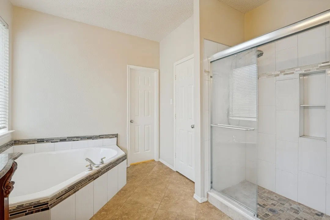 Single Family Residence For Sale in Collin County , 3536 Mason Drive, Plano, Texas 75025, 5 Bedroom, 3 Bathroom, 2 Garage spaces, 3,352 Sqft, built in 1997, mls#21278778, Real Estate Agent in Plano, Homes For Sale in Collin county, Homes For Sale in Plano, Realtor in Plano Texas, Real Estate Brokerage Independent Realty Texas, Luminita Cordes Realtor