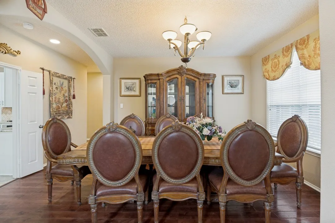 Single Family Residence For Sale in Collin County , 3536 Mason Drive, Plano, Texas 75025, 5 Bedroom, 3 Bathroom, 2 Garage spaces, 3,352 Sqft, built in 1997, mls#21278778, Real Estate Agent in Plano, Homes For Sale in Collin county, Homes For Sale in Plano, Realtor in Plano Texas, Real Estate Brokerage Independent Realty Texas, Luminita Cordes Realtor