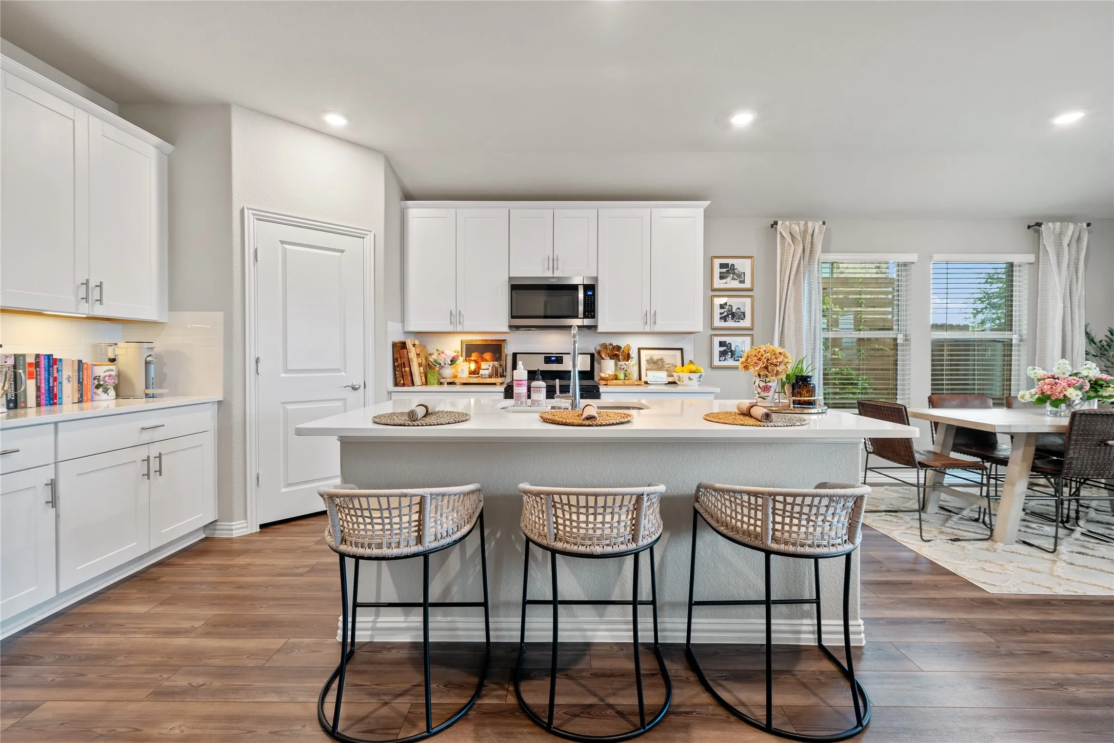 Single Family Residence For Sale in Denton County , 3409 Chivalry Drive, Denton, Texas 76207, 4 Bedroom, 3 Bathroom, 2 Garage spaces, 2,057 Sqft, built in 2022, mls#21278557, Real Estate Agent in Denton, Homes For Sale in Denton county, Homes For Sale in Denton, Realtor in Denton Texas, Real Estate Brokerage Independent Realty Texas, Luminita Cordes Realtor