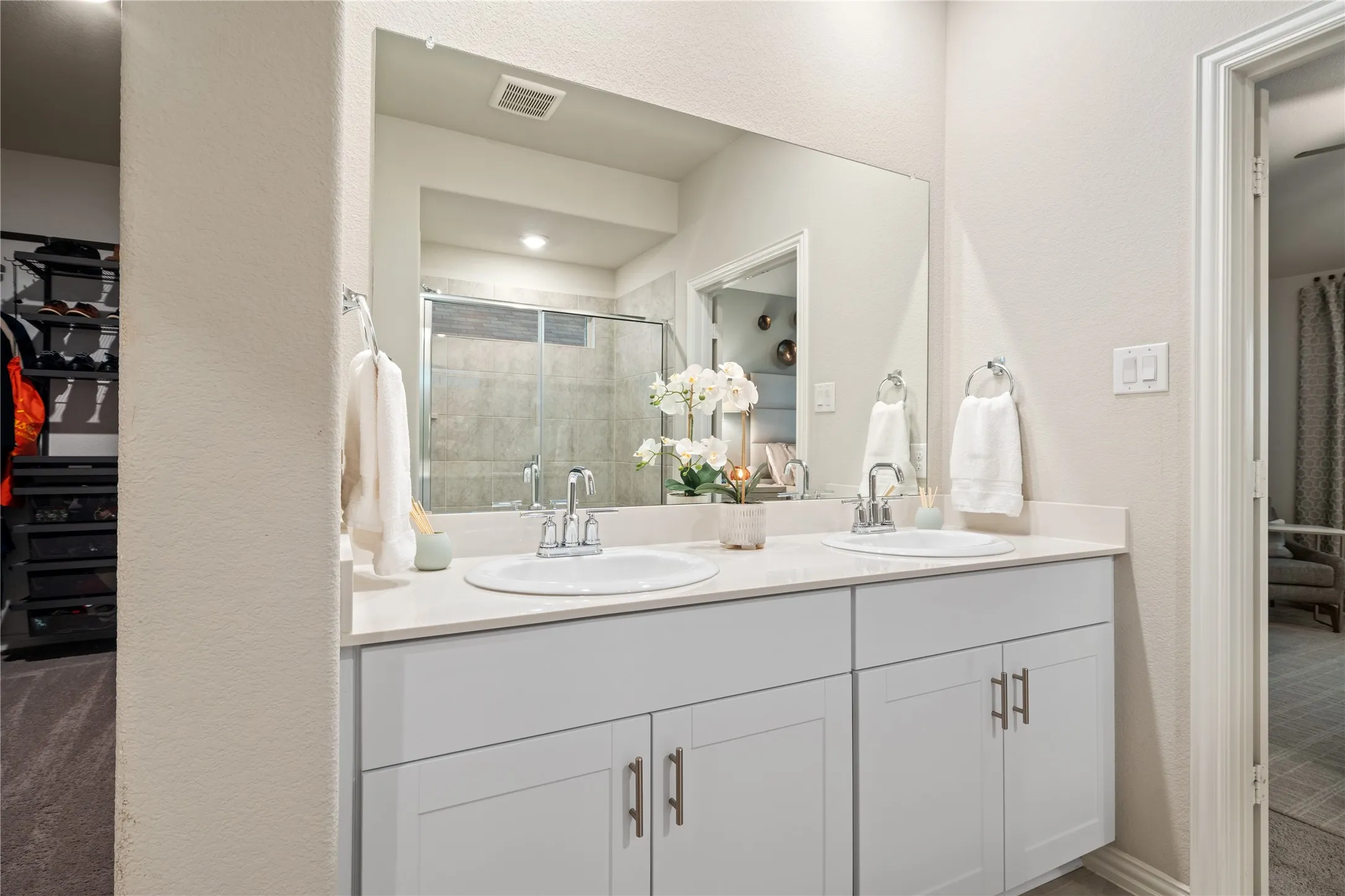 Single Family Residence For Sale in Denton County , 3409 Chivalry Drive, Denton, Texas 76207, 4 Bedroom, 3 Bathroom, 2 Garage spaces, 2,057 Sqft, built in 2022, mls#21278557, Real Estate Agent in Denton, Homes For Sale in Denton county, Homes For Sale in Denton, Realtor in Denton Texas, Real Estate Brokerage Independent Realty Texas, Luminita Cordes Realtor