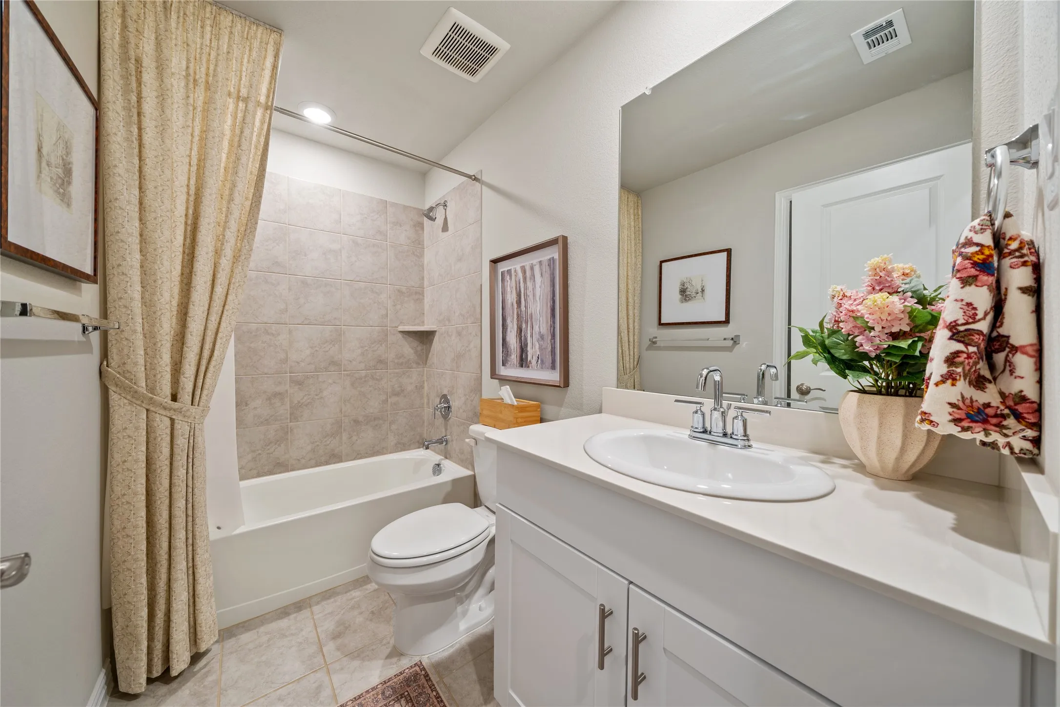 Single Family Residence For Sale in Denton County , 3409 Chivalry Drive, Denton, Texas 76207, 4 Bedroom, 3 Bathroom, 2 Garage spaces, 2,057 Sqft, built in 2022, mls#21278557, Real Estate Agent in Denton, Homes For Sale in Denton county, Homes For Sale in Denton, Realtor in Denton Texas, Real Estate Brokerage Independent Realty Texas, Luminita Cordes Realtor
