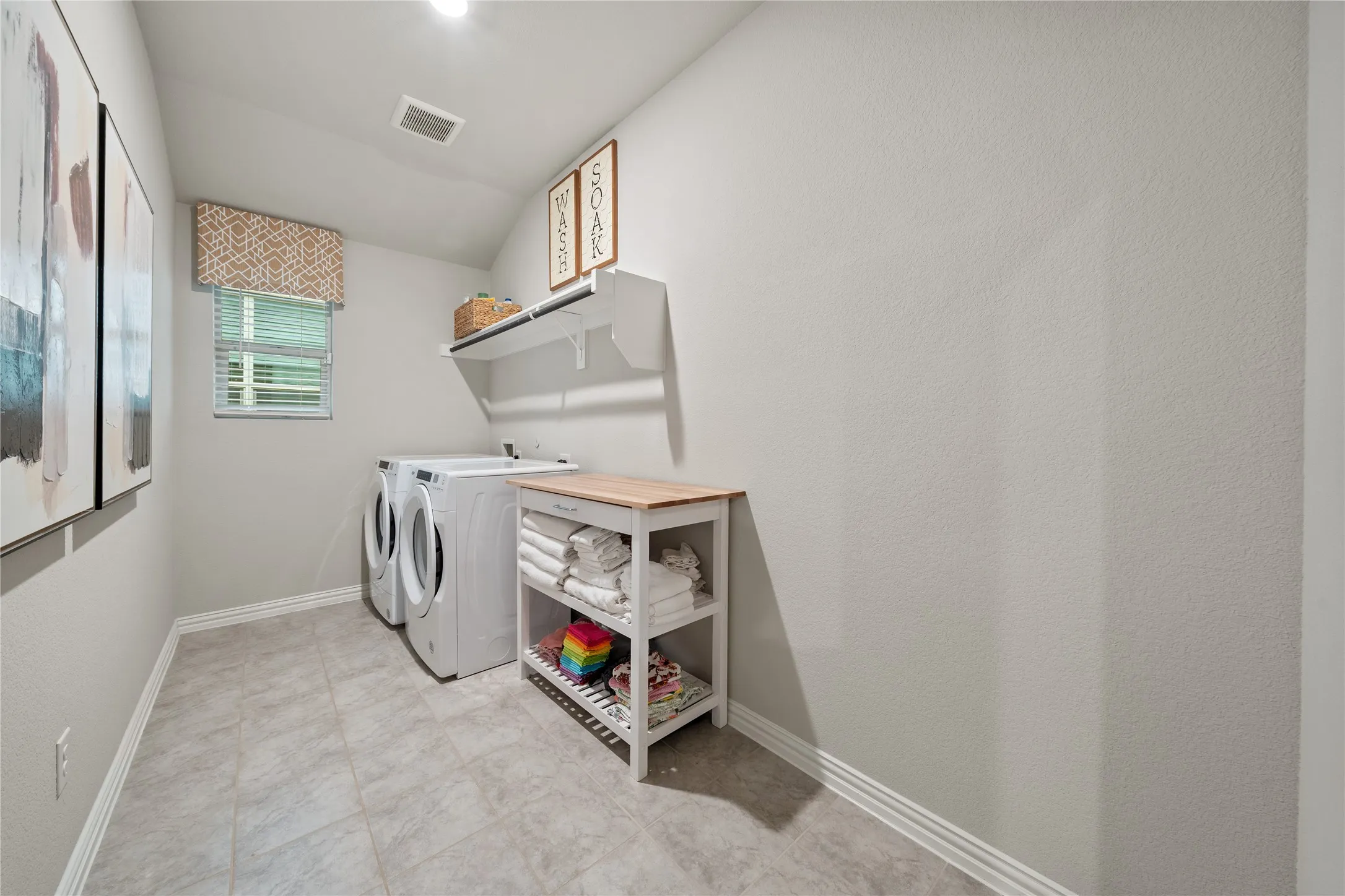 Single Family Residence For Sale in Denton County , 3409 Chivalry Drive, Denton, Texas 76207, 4 Bedroom, 3 Bathroom, 2 Garage spaces, 2,057 Sqft, built in 2022, mls#21278557, Real Estate Agent in Denton, Homes For Sale in Denton county, Homes For Sale in Denton, Realtor in Denton Texas, Real Estate Brokerage Independent Realty Texas, Luminita Cordes Realtor