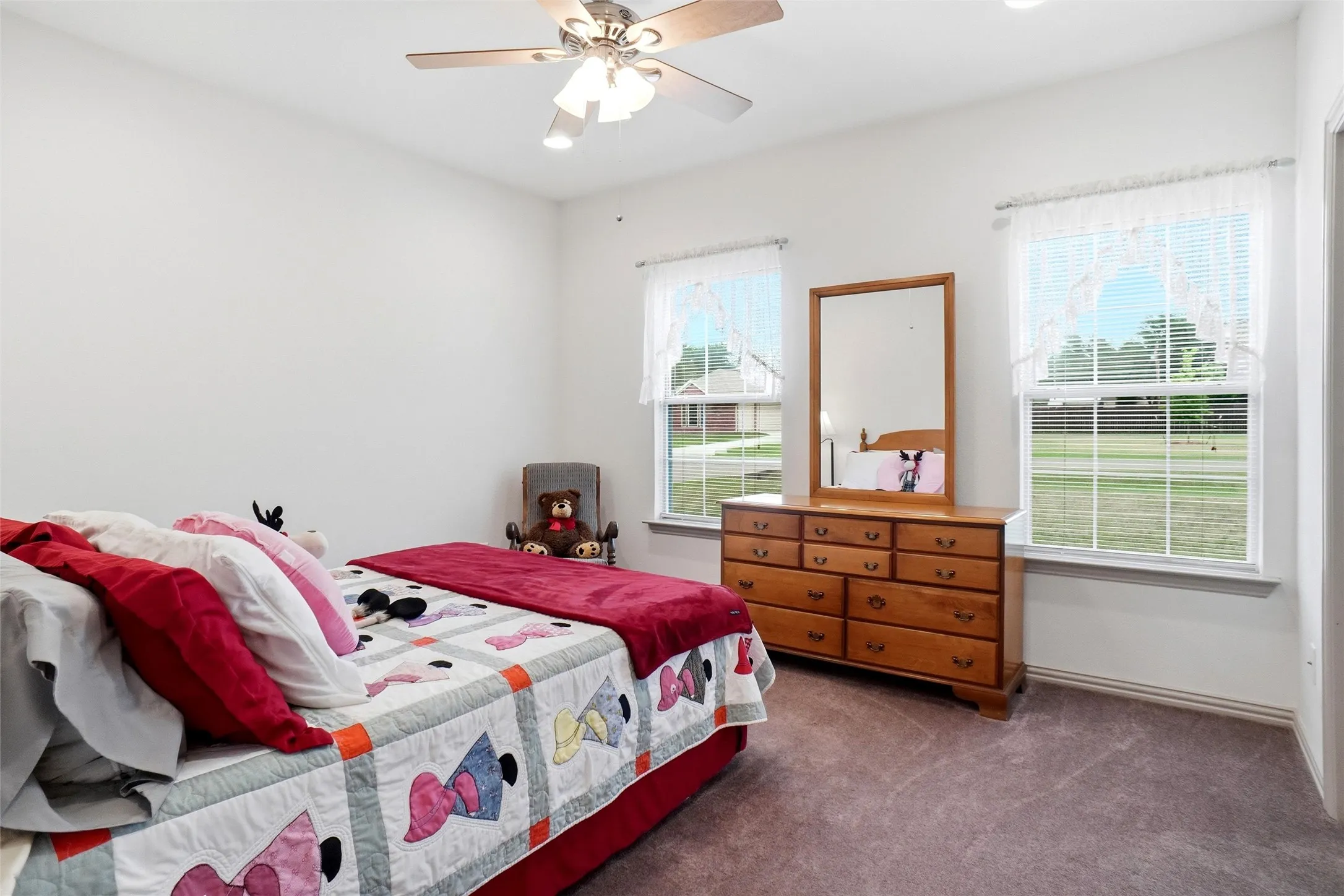 Single Family Residence For Sale in Hood County , 207 Bonita Drive, Granbury, Texas 76049, 3 Bedroom, 3 Bathroom, 3 Garage spaces, 1,684 Sqft, built in 2001, mls#21278796, Real Estate Agent in Granbury, Homes For Sale in Hood county, Homes For Sale in Granbury, Realtor in Granbury Texas, Real Estate Brokerage Independent Realty Texas, Luminita Cordes Realtor
