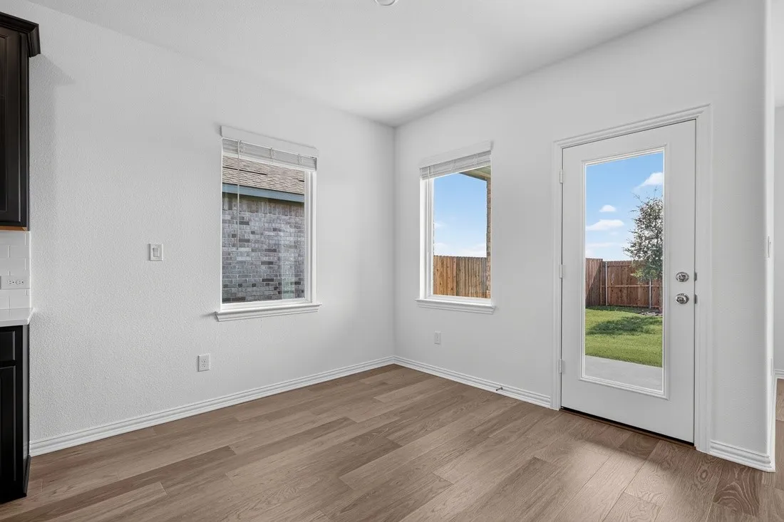 2613 Glacier Road ~ Ready Now
