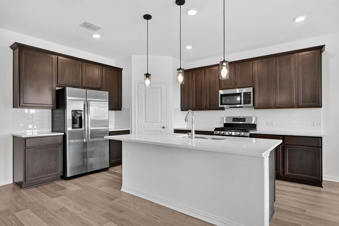 2613 Glacier Road ~ Ready Now