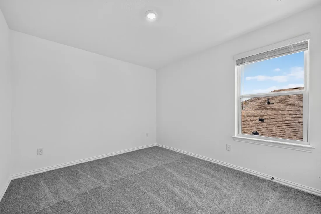 2625 Glacier Road ~ Ready Now