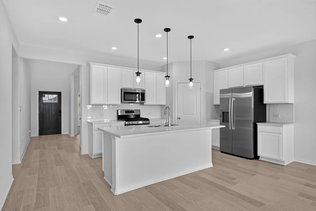 2625 Glacier Road ~ Ready Now