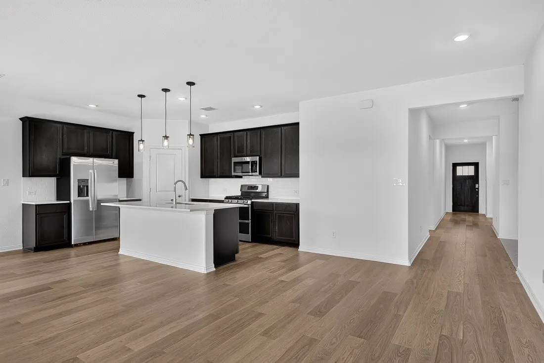 2621 Glacier Road ~ Ready Now