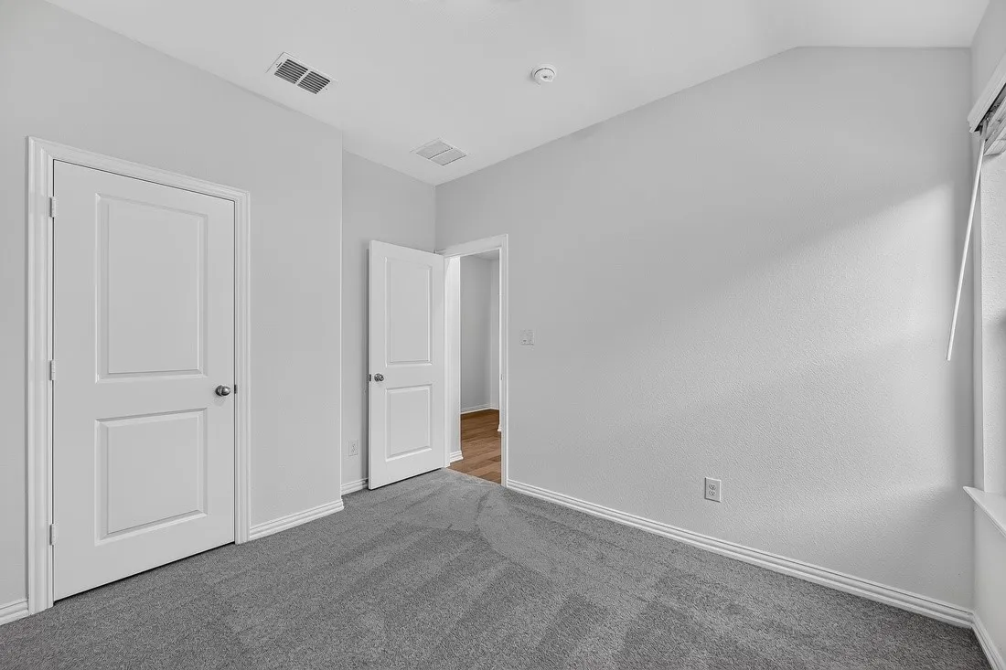 2621 Glacier Road ~ Ready Now