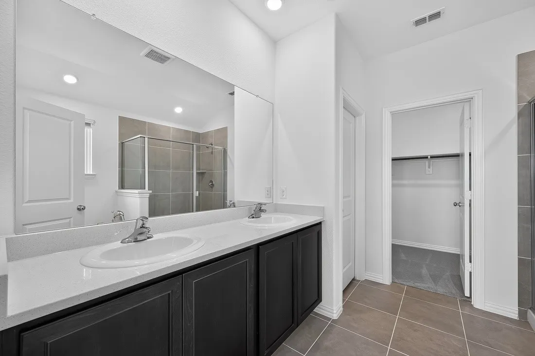 2621 Glacier Road ~ Ready Now