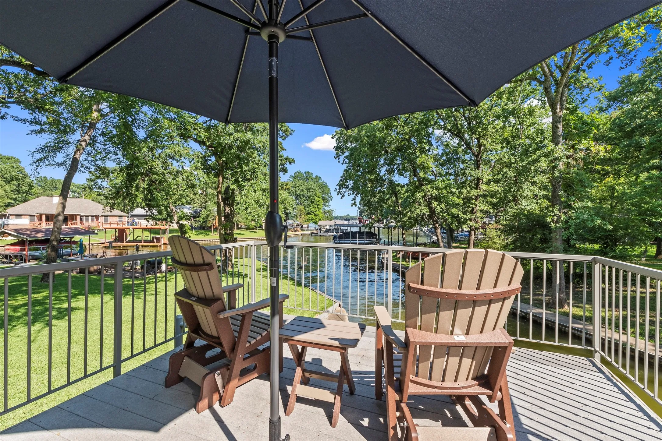 Single Family Residence For Sale in Henderson County , 124 Robin Hood Way, Gun Barrel City, Texas 75156, 3 Bedrooms, 2 Bathrooms, 2 Garage spaces, 1,552 Sqft, built in 2004, Price $575,000, mls#21271463, Real Estate Agent in Gun Barrel City, Homes For Sale in Henderson county, Homes For Sale in Gun Barrel City, Realtor in Gun Barrel City Texas, Real Estate Brokerage Independent Realty Texas, Luminita Cordes Realtor