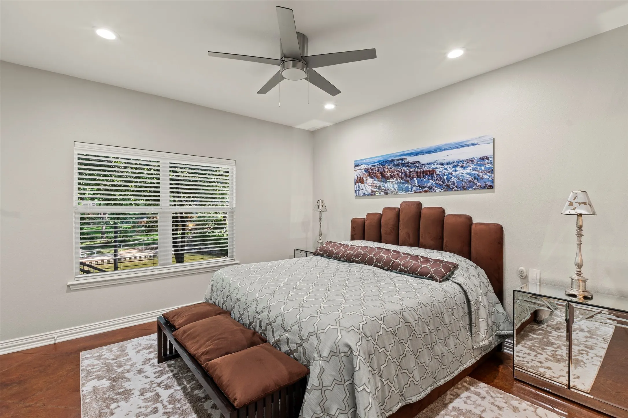 Single Family Residence For Sale in Henderson County , 124 Robin Hood Way, Gun Barrel City, Texas 75156, 3 Bedrooms, 2 Bathrooms, 2 Garage spaces, 1,552 Sqft, built in 2004, Price $575,000, mls#21271463, Real Estate Agent in Gun Barrel City, Homes For Sale in Henderson county, Homes For Sale in Gun Barrel City, Realtor in Gun Barrel City Texas, Real Estate Brokerage Independent Realty Texas, Luminita Cordes Realtor