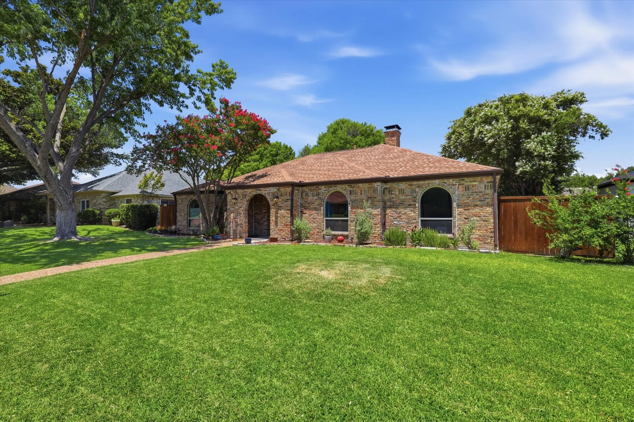 Single Family Residence For Sale in Collin County , 1617 Cherbourg Drive, Plano, Texas 75075, 3 Bedroom, 2 Bathroom, 2 Garage spaces, 2,055 Sqft, built in 1979, mls#21277944, Real Estate Agent in Plano, Homes For Sale in Collin county, Homes For Sale in Plano, Realtor in Plano Texas, Real Estate Brokerage Independent Realty Texas, Luminita Cordes Realtor