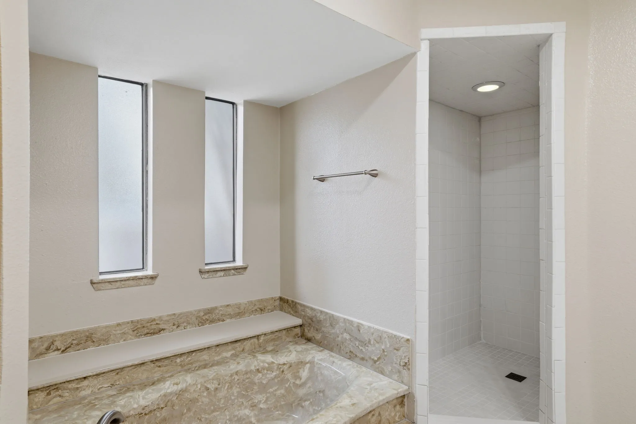 Single Family Residence For Sale in Collin County , 1617 Cherbourg Drive, Plano, Texas 75075, 3 Bedroom, 2 Bathroom, 2 Garage spaces, 2,055 Sqft, built in 1979, mls#21277944, Real Estate Agent in Plano, Homes For Sale in Collin county, Homes For Sale in Plano, Realtor in Plano Texas, Real Estate Brokerage Independent Realty Texas, Luminita Cordes Realtor