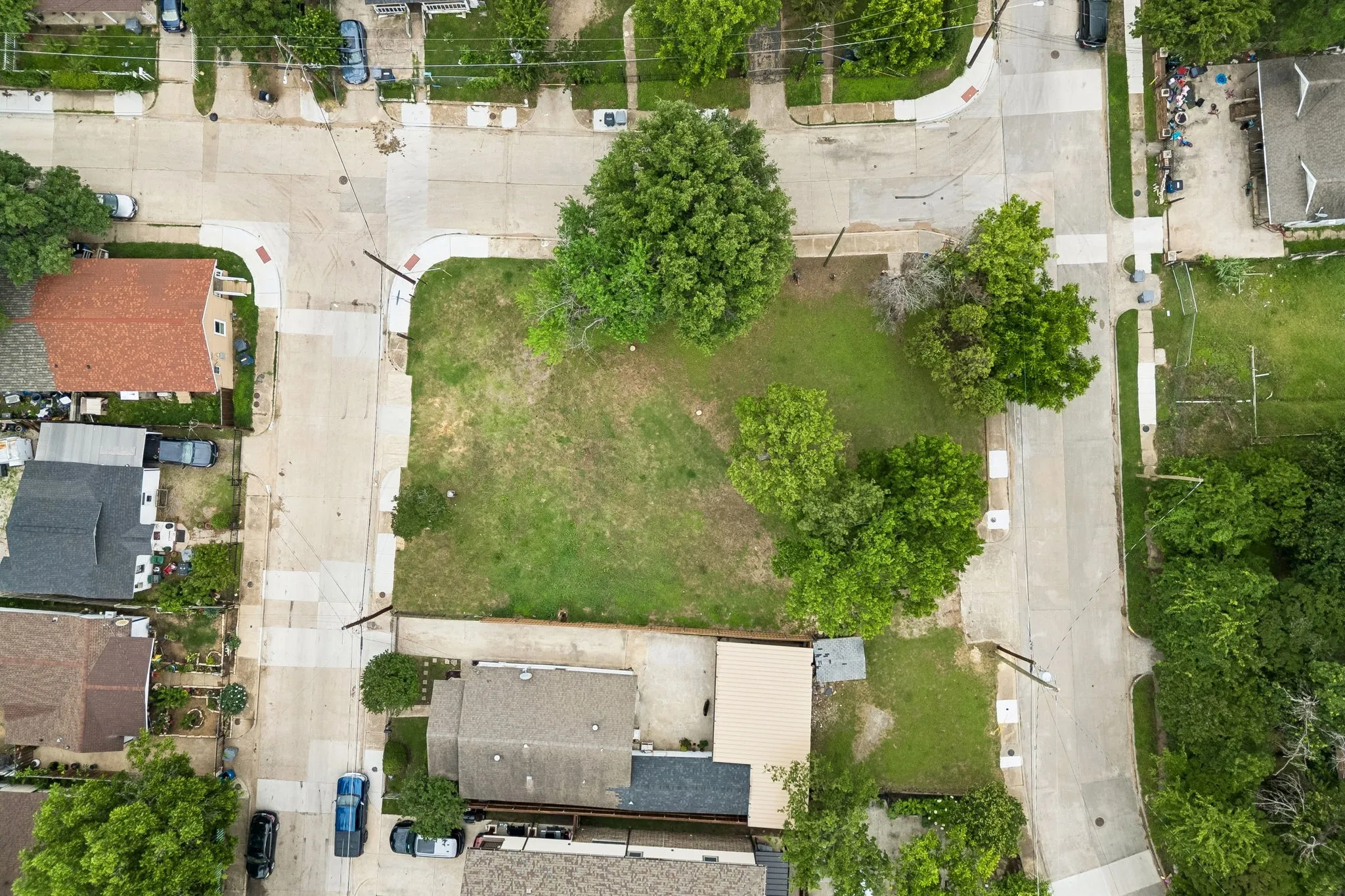 Unimproved Land For Sale in Dallas County , 3305 Brantley Street, Dallas, Texas 75212, 0, 0, Garage spaces, 0 Sqft, built in 1948, Price $209,000, mls#21278826, Real Estate Agent in Dallas, Homes For Sale in Dallas county, Homes For Sale in Dallas, Realtor in Dallas Texas, Real Estate Brokerage Independent Realty Texas, Luminita Cordes Realtor