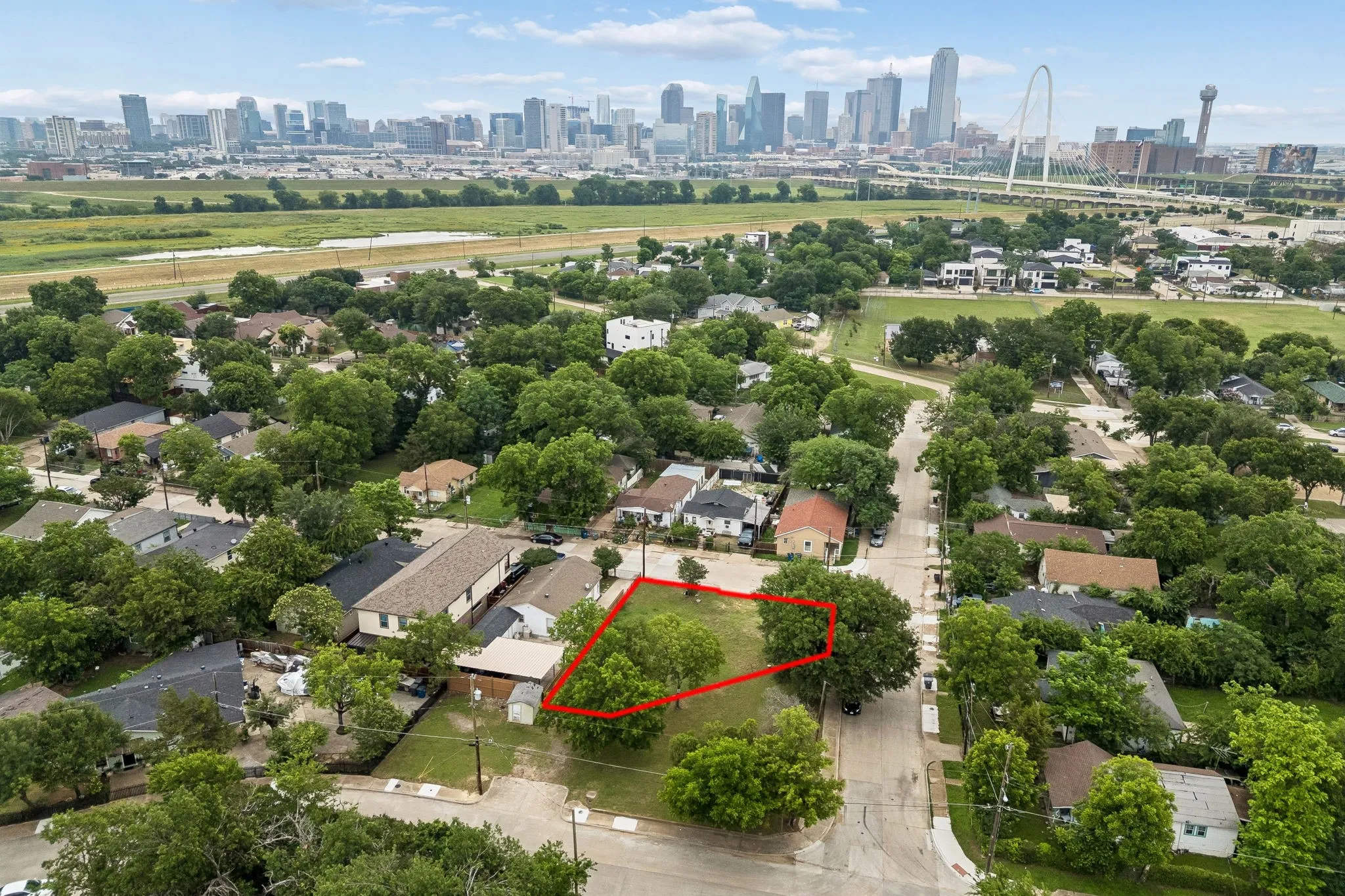 Unimproved Land For Sale in Dallas County , 3305 Brantley Street, Dallas, Texas 75212, 0, 0, Garage spaces, 0 Sqft, built in 1948, Price $209,000, mls#21278826, Real Estate Agent in Dallas, Homes For Sale in Dallas county, Homes For Sale in Dallas, Realtor in Dallas Texas, Real Estate Brokerage Independent Realty Texas, Luminita Cordes Realtor