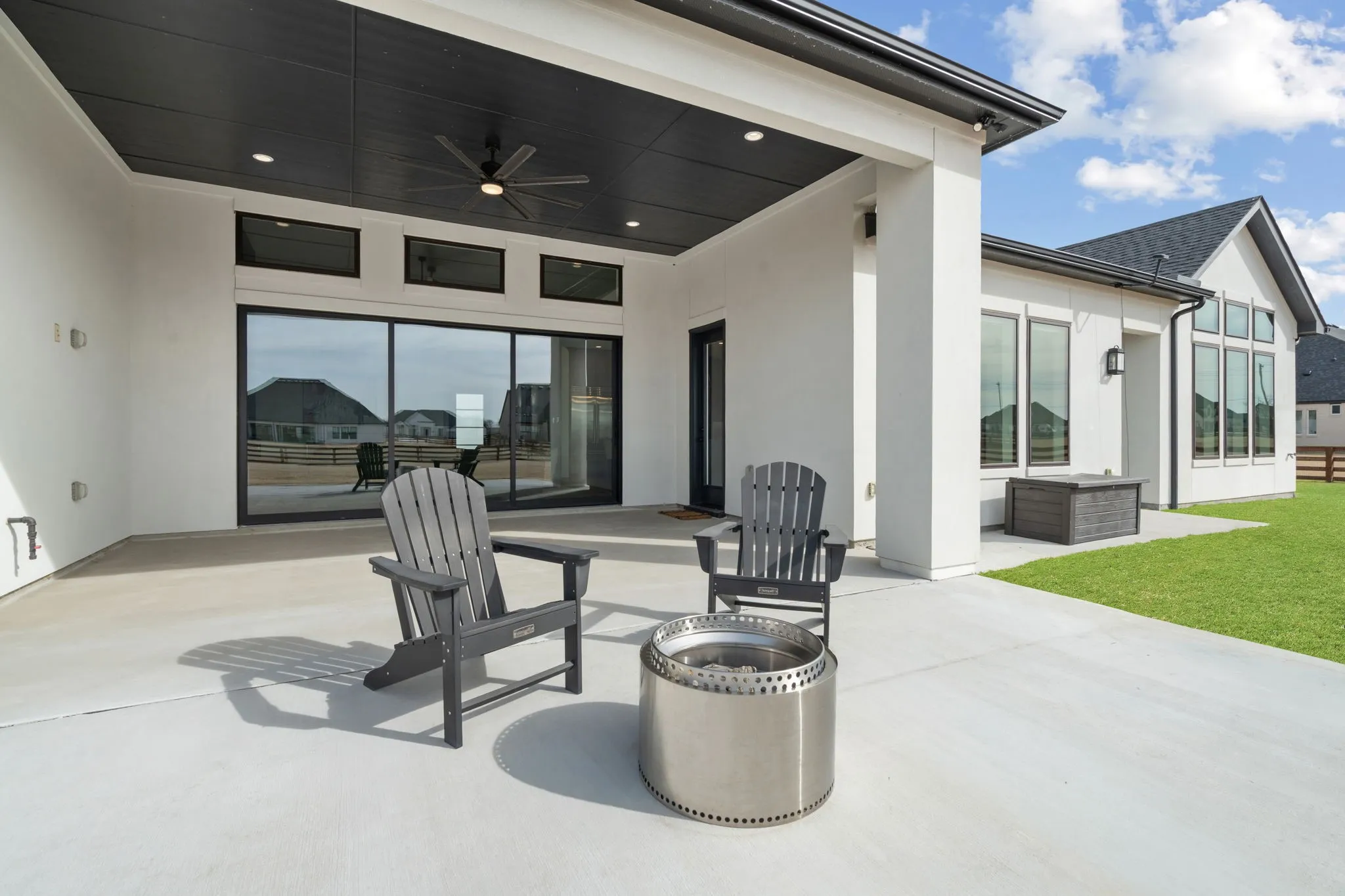 Single Family Residence For Sale in Denton County , 3017 Creek Meadow Lane, Northlake, Texas 76226, 4 Bedroom, 5 Bathroom, 4 Garage spaces, 3,981 Sqft, built in 2024, mls#21278837, Real Estate Agent in Northlake, Homes For Sale in Denton county, Homes For Sale in Northlake, Realtor in Northlake Texas, Real Estate Brokerage Independent Realty Texas, Luminita Cordes Realtor