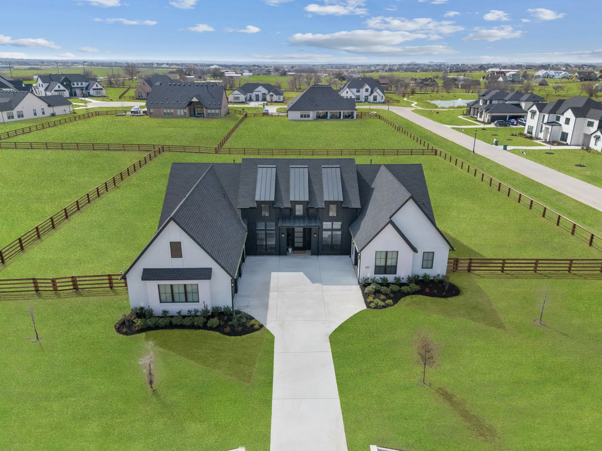 Single Family Residence For Sale in Denton County , 3017 Creek Meadow Lane, Northlake, Texas 76226, 4 Bedroom, 5 Bathroom, 4 Garage spaces, 3,981 Sqft, built in 2024, mls#21278837, Real Estate Agent in Northlake, Homes For Sale in Denton county, Homes For Sale in Northlake, Realtor in Northlake Texas, Real Estate Brokerage Independent Realty Texas, Luminita Cordes Realtor