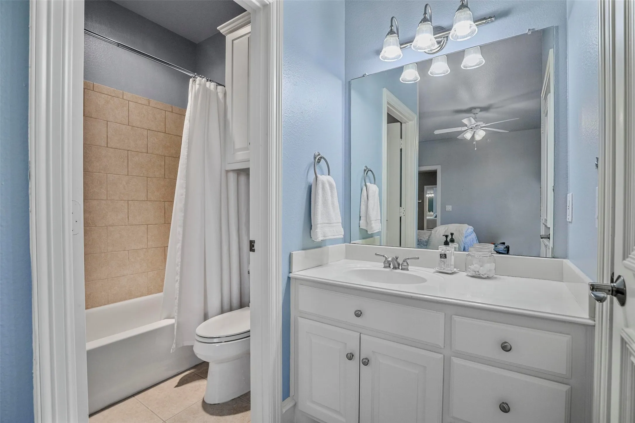 Single Family Residence For Sale in Collin County , 10040 Little Horn Circle, Frisco, Texas 75035, 5 Bedroom, 6 Bathroom, 3 Garage spaces, 5,867 Sqft, built in 2001, mls#21278181, Real Estate Agent in Frisco, Homes For Sale in Collin county, Homes For Sale in Frisco, Realtor in Frisco Texas, Real Estate Brokerage Independent Realty Texas, Luminita Cordes Realtor