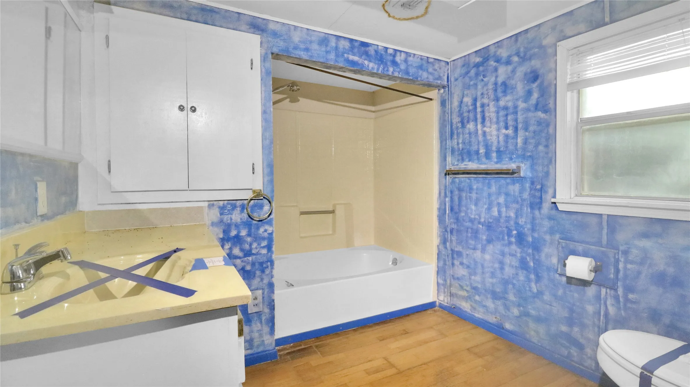 Mobile Home For Sale in Montague County , 306 Denver Road, Sunset, Texas 76270, 3 Bedroom, 2 Bathroom, Garage spaces, 2,632 Sqft, built in 1961, Price $99,900, mls#21278845, Real Estate Agent in Sunset, Homes For Sale in Montague county, Homes For Sale in Sunset, Realtor in Sunset Texas, Real Estate Brokerage Independent Realty Texas, Luminita Cordes Realtor