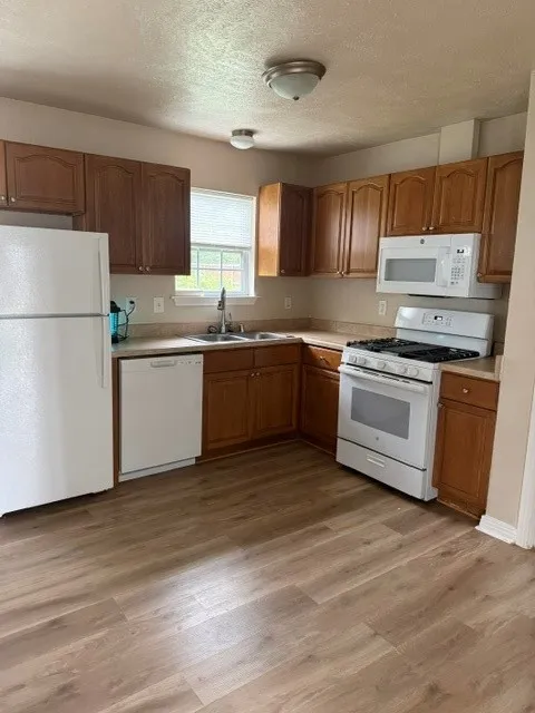 Single Family Residence For Sale in Collin County , 7026 Hickory Street, Frisco, Texas 75034, 2 Bedroom, 1 Bathroom, 1 Garage spaces, 913 Sqft, built in 1934, mls#21278846, Real Estate Agent in Frisco, Homes For Sale in Collin county, Homes For Sale in Frisco, Realtor in Frisco Texas, Real Estate Brokerage Independent Realty Texas, Luminita Cordes Realtor