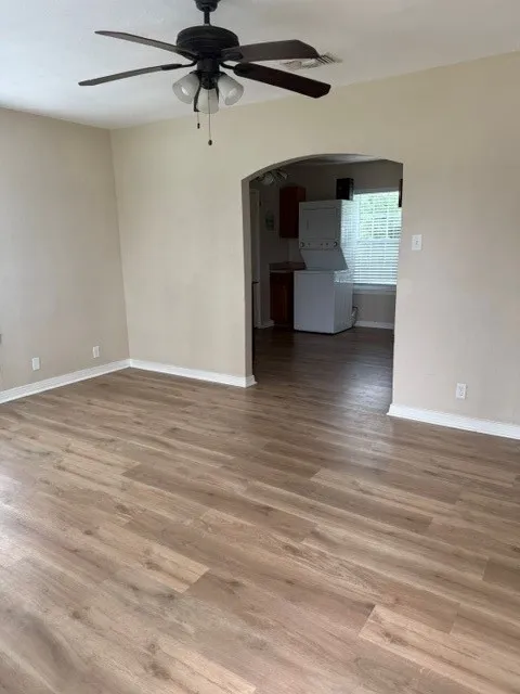 Single Family Residence For Sale in Collin County , 7026 Hickory Street, Frisco, Texas 75034, 2 Bedroom, 1 Bathroom, 1 Garage spaces, 913 Sqft, built in 1934, mls#21278846, Real Estate Agent in Frisco, Homes For Sale in Collin county, Homes For Sale in Frisco, Realtor in Frisco Texas, Real Estate Brokerage Independent Realty Texas, Luminita Cordes Realtor