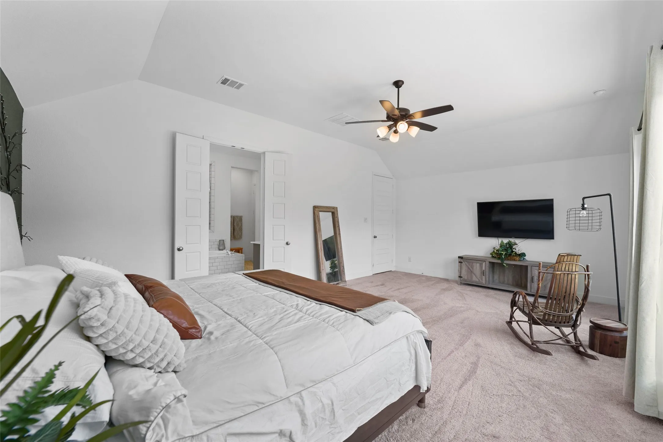 Single Family Residence For Sale in Kaufman County , 1304 Buttermere Street, Forney, Texas 75126, 4 Bedroom, 4 Bathroom, 3 Garage spaces, 2,692 Sqft, built in 2021, mls#21278882, Real Estate Agent in Forney, Homes For Sale in Kaufman county, Homes For Sale in Forney, Realtor in Forney Texas, Real Estate Brokerage Independent Realty Texas, Luminita Cordes Realtor