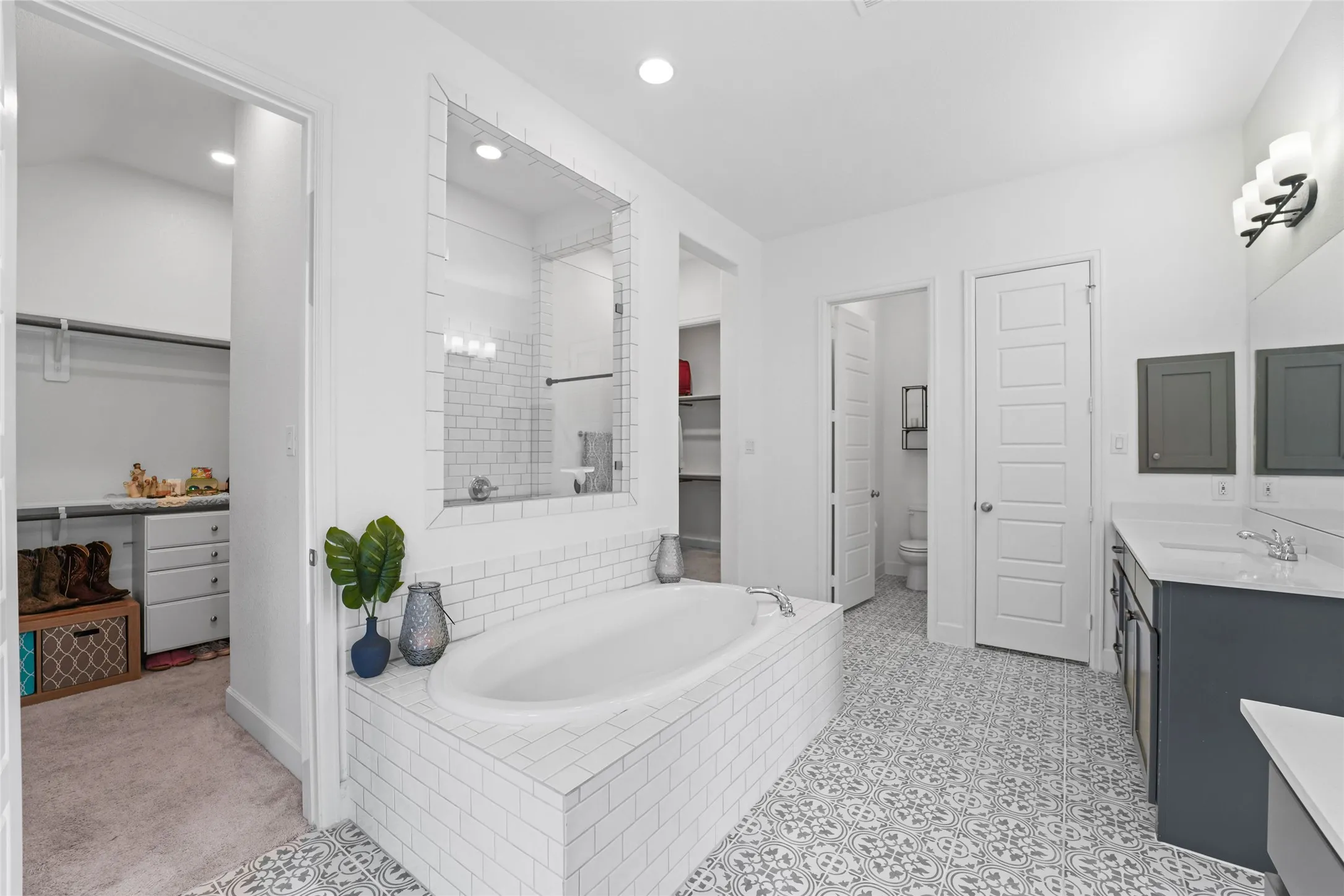 Single Family Residence For Sale in Kaufman County , 1304 Buttermere Street, Forney, Texas 75126, 4 Bedroom, 4 Bathroom, 3 Garage spaces, 2,692 Sqft, built in 2021, mls#21278882, Real Estate Agent in Forney, Homes For Sale in Kaufman county, Homes For Sale in Forney, Realtor in Forney Texas, Real Estate Brokerage Independent Realty Texas, Luminita Cordes Realtor