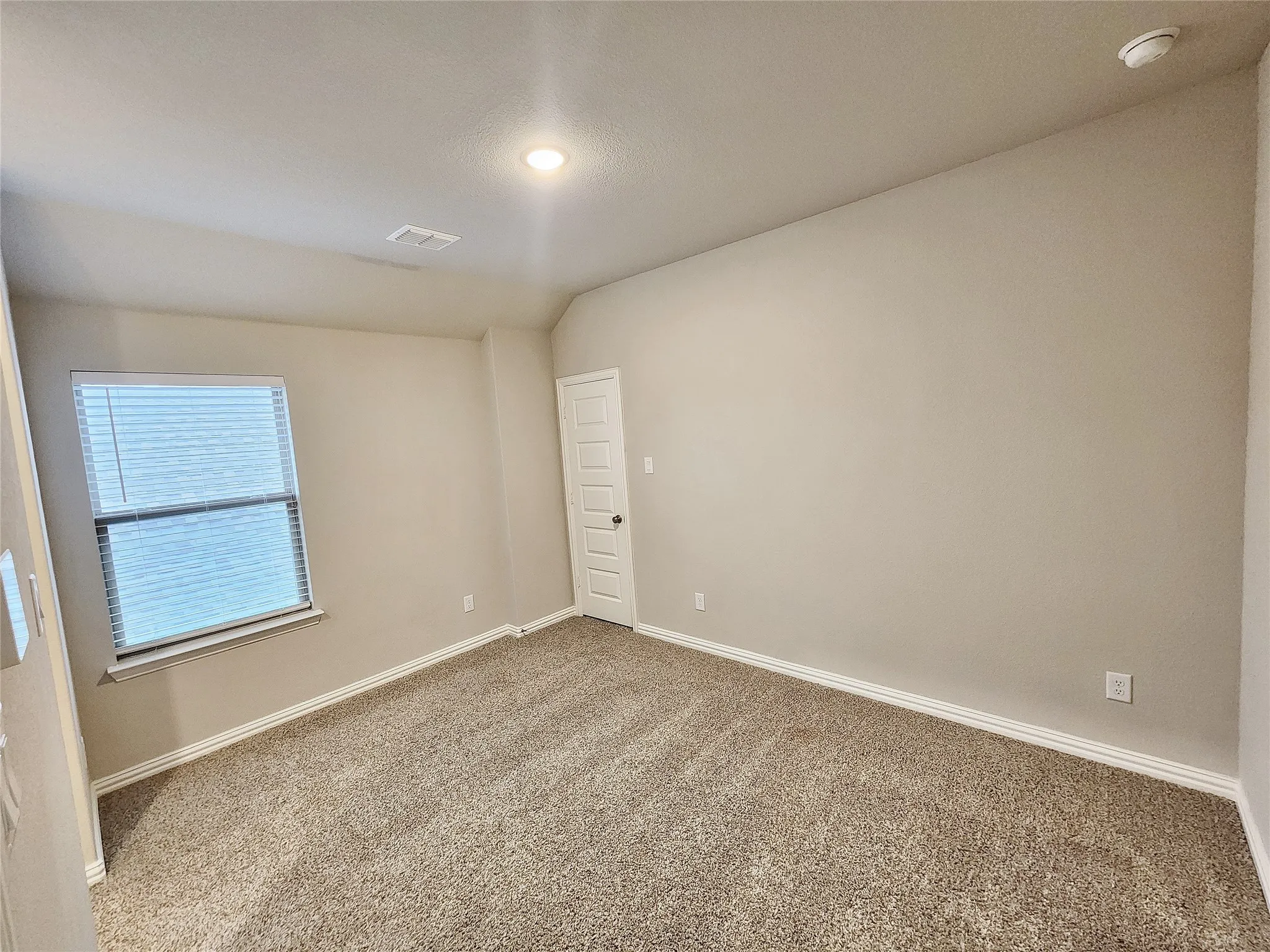 Single Family Residence For Sale in Kaufman County , 3936 Chesapeake Lane, Forney, Texas 75114, 4 Bedroom, 3 Bathroom, 2 Garage spaces, 2,280 Sqft, built in 2021, mls#21278889, Real Estate Agent in Forney, Homes For Sale in Kaufman county, Homes For Sale in Forney, Realtor in Forney Texas, Real Estate Brokerage Independent Realty Texas, Luminita Cordes Realtor