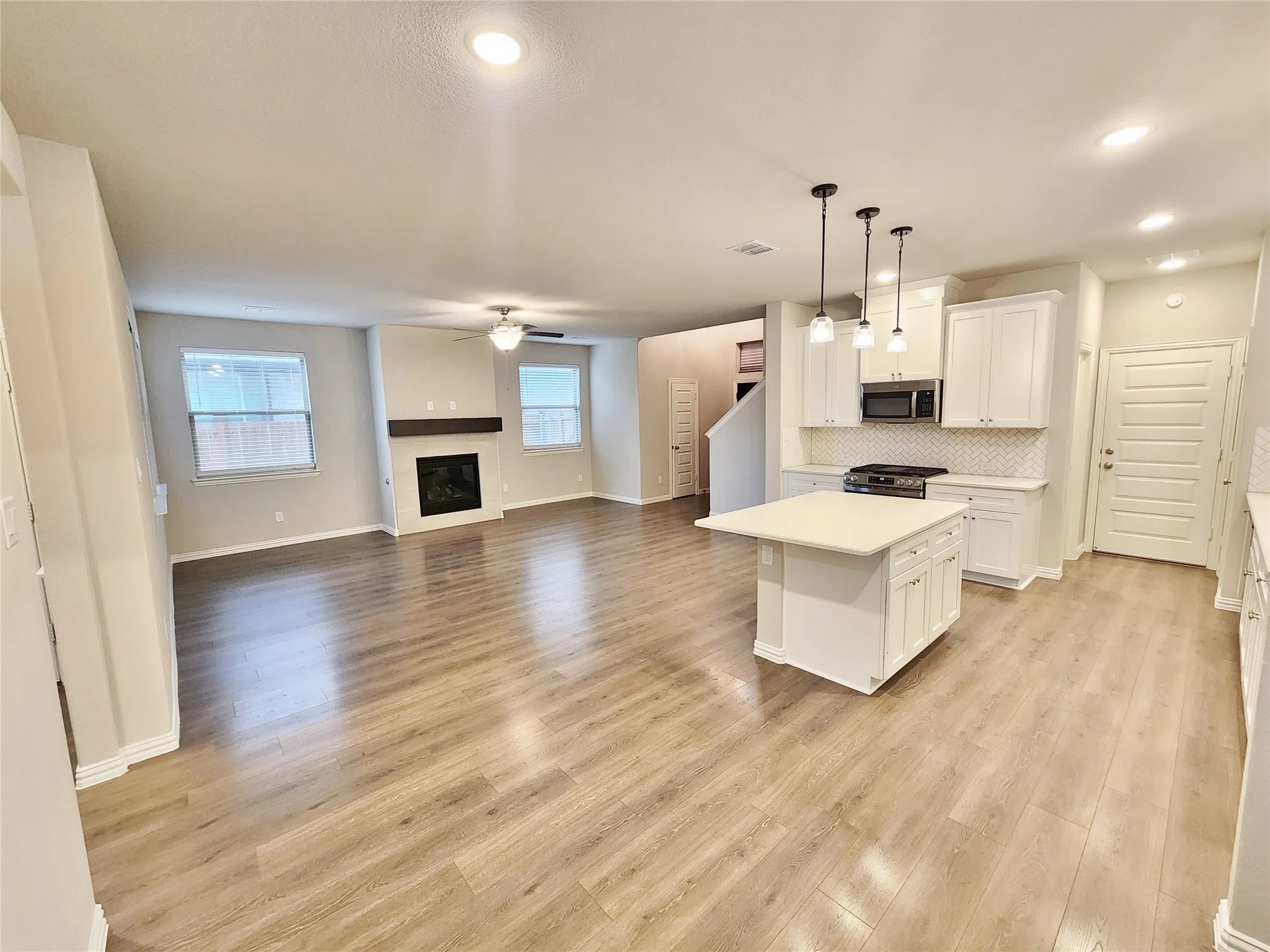 Single Family Residence For Sale in Kaufman County , 3936 Chesapeake Lane, Forney, Texas 75114, 4 Bedroom, 3 Bathroom, 2 Garage spaces, 2,280 Sqft, built in 2021, mls#21278889, Real Estate Agent in Forney, Homes For Sale in Kaufman county, Homes For Sale in Forney, Realtor in Forney Texas, Real Estate Brokerage Independent Realty Texas, Luminita Cordes Realtor