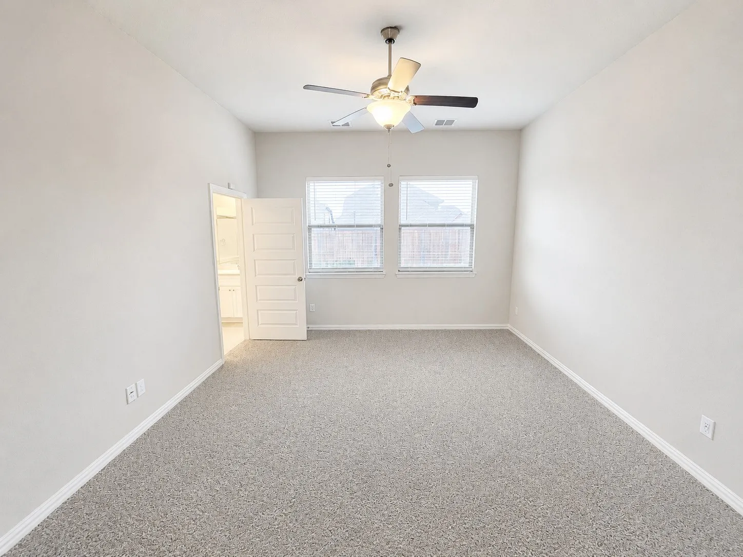 Single Family Residence For Sale in Kaufman County , 3936 Chesapeake Lane, Forney, Texas 75114, 4 Bedroom, 3 Bathroom, 2 Garage spaces, 2,280 Sqft, built in 2021, mls#21278889, Real Estate Agent in Forney, Homes For Sale in Kaufman county, Homes For Sale in Forney, Realtor in Forney Texas, Real Estate Brokerage Independent Realty Texas, Luminita Cordes Realtor