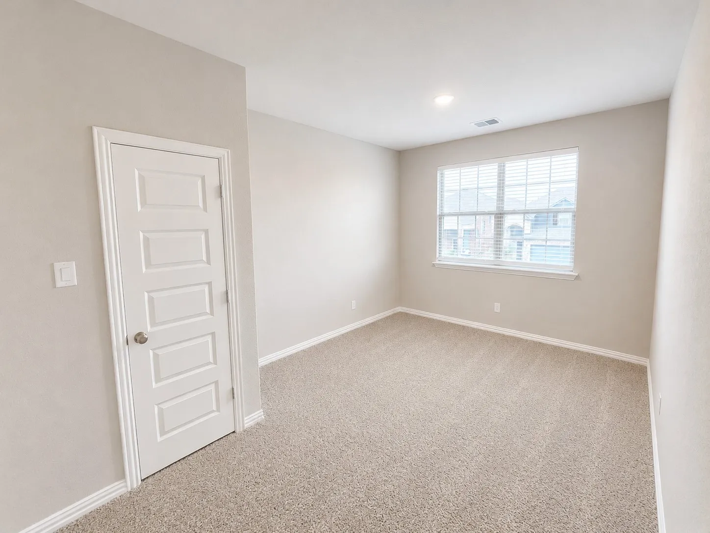Single Family Residence For Sale in Kaufman County , 3936 Chesapeake Lane, Forney, Texas 75114, 4 Bedroom, 3 Bathroom, 2 Garage spaces, 2,280 Sqft, built in 2021, mls#21278889, Real Estate Agent in Forney, Homes For Sale in Kaufman county, Homes For Sale in Forney, Realtor in Forney Texas, Real Estate Brokerage Independent Realty Texas, Luminita Cordes Realtor