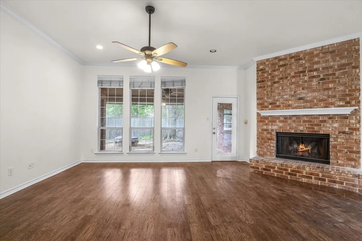 Single Family Residence For Sale in Dallas County , 3314 Suzanne Drive, Rowlett, Texas 75088, 4 Bedroom, 3 Bathroom, 2 Garage spaces, 2,281 Sqft, built in 1991, mls#21278812, Real Estate Agent in Rowlett, Homes For Sale in Dallas county, Homes For Sale in Rowlett, Realtor in Rowlett Texas, Real Estate Brokerage Independent Realty Texas, Luminita Cordes Realtor