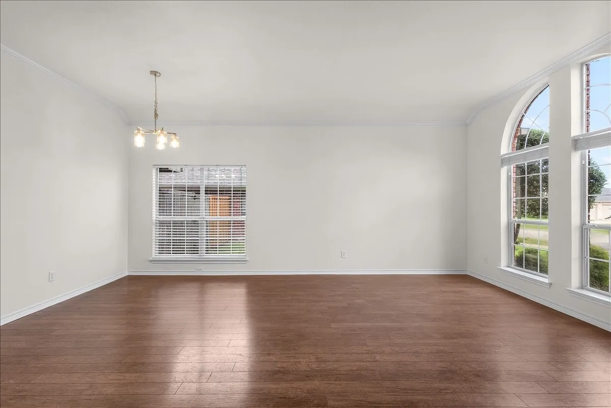 Single Family Residence For Sale in Dallas County , 3314 Suzanne Drive, Rowlett, Texas 75088, 4 Bedroom, 3 Bathroom, 2 Garage spaces, 2,281 Sqft, built in 1991, mls#21278812, Real Estate Agent in Rowlett, Homes For Sale in Dallas county, Homes For Sale in Rowlett, Realtor in Rowlett Texas, Real Estate Brokerage Independent Realty Texas, Luminita Cordes Realtor