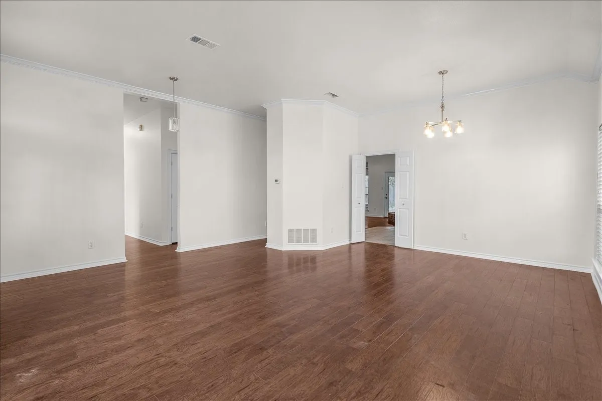 Single Family Residence For Sale in Dallas County , 3314 Suzanne Drive, Rowlett, Texas 75088, 4 Bedroom, 3 Bathroom, 2 Garage spaces, 2,281 Sqft, built in 1991, mls#21278812, Real Estate Agent in Rowlett, Homes For Sale in Dallas county, Homes For Sale in Rowlett, Realtor in Rowlett Texas, Real Estate Brokerage Independent Realty Texas, Luminita Cordes Realtor