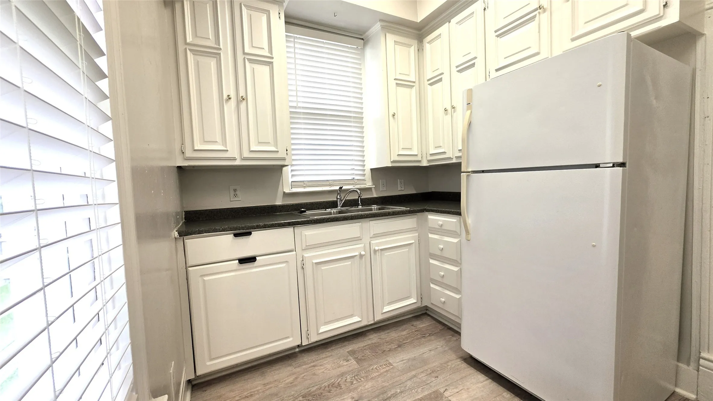 Triplex For Rent in Denton County , 145 N Kealy Street 2, Lewisville, Texas 75057, 1 Bedroom, 1 Bathroom, Garage spaces, 700 Sqft, built in 1905, Price $1,450, mls#21278902, Real Estate Agent in Lewisville, Homes For Rent in Denton county, Homes For Rent in Lewisville, Realtor in Lewisville Texas, Real Estate Brokerage Independent Realty Texas, Luminita Cordes Realtor
