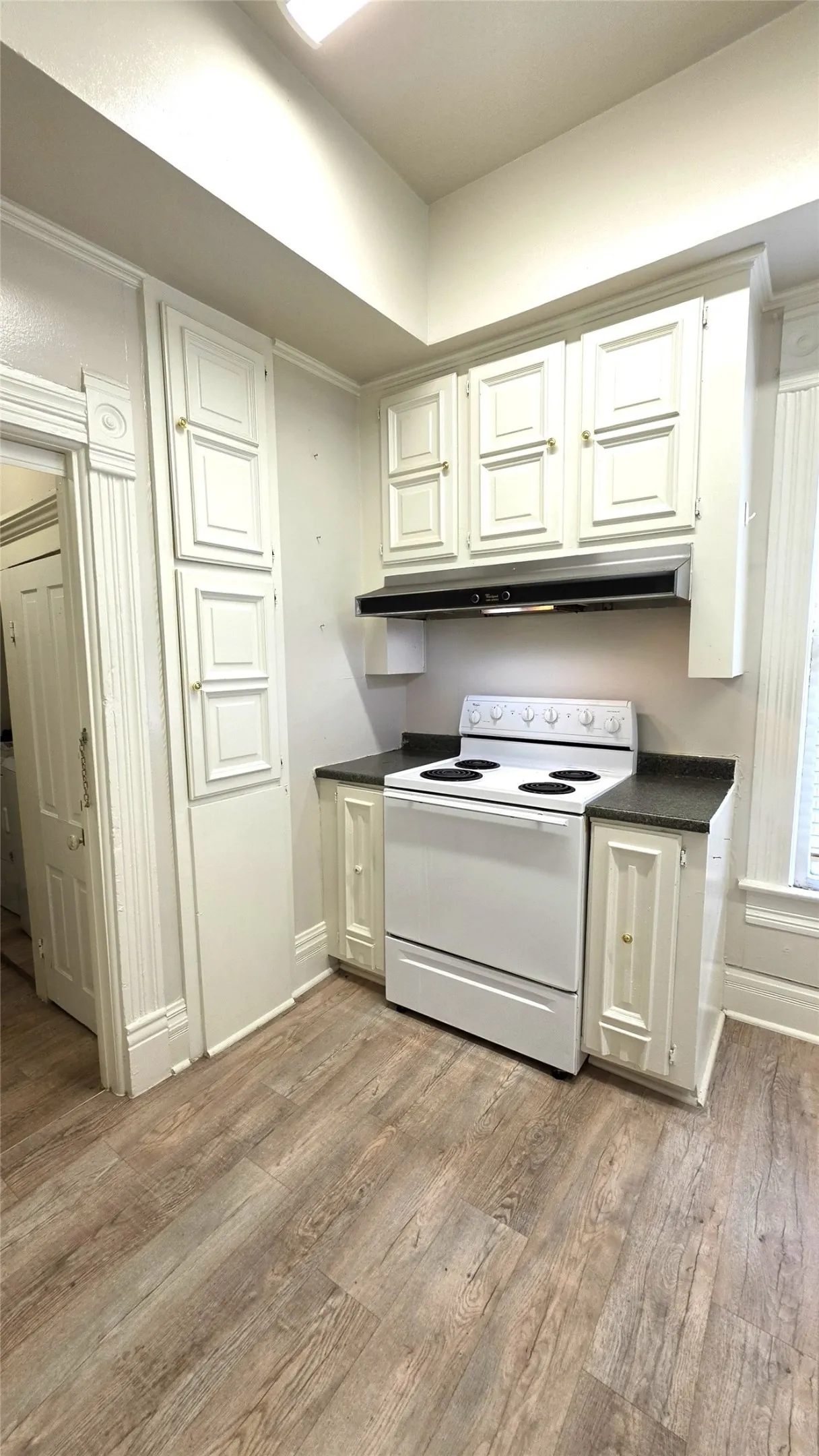 Triplex For Rent in Denton County , 145 N Kealy Street 2, Lewisville, Texas 75057, 1 Bedroom, 1 Bathroom, Garage spaces, 700 Sqft, built in 1905, Price $1,450, mls#21278902, Real Estate Agent in Lewisville, Homes For Rent in Denton county, Homes For Rent in Lewisville, Realtor in Lewisville Texas, Real Estate Brokerage Independent Realty Texas, Luminita Cordes Realtor