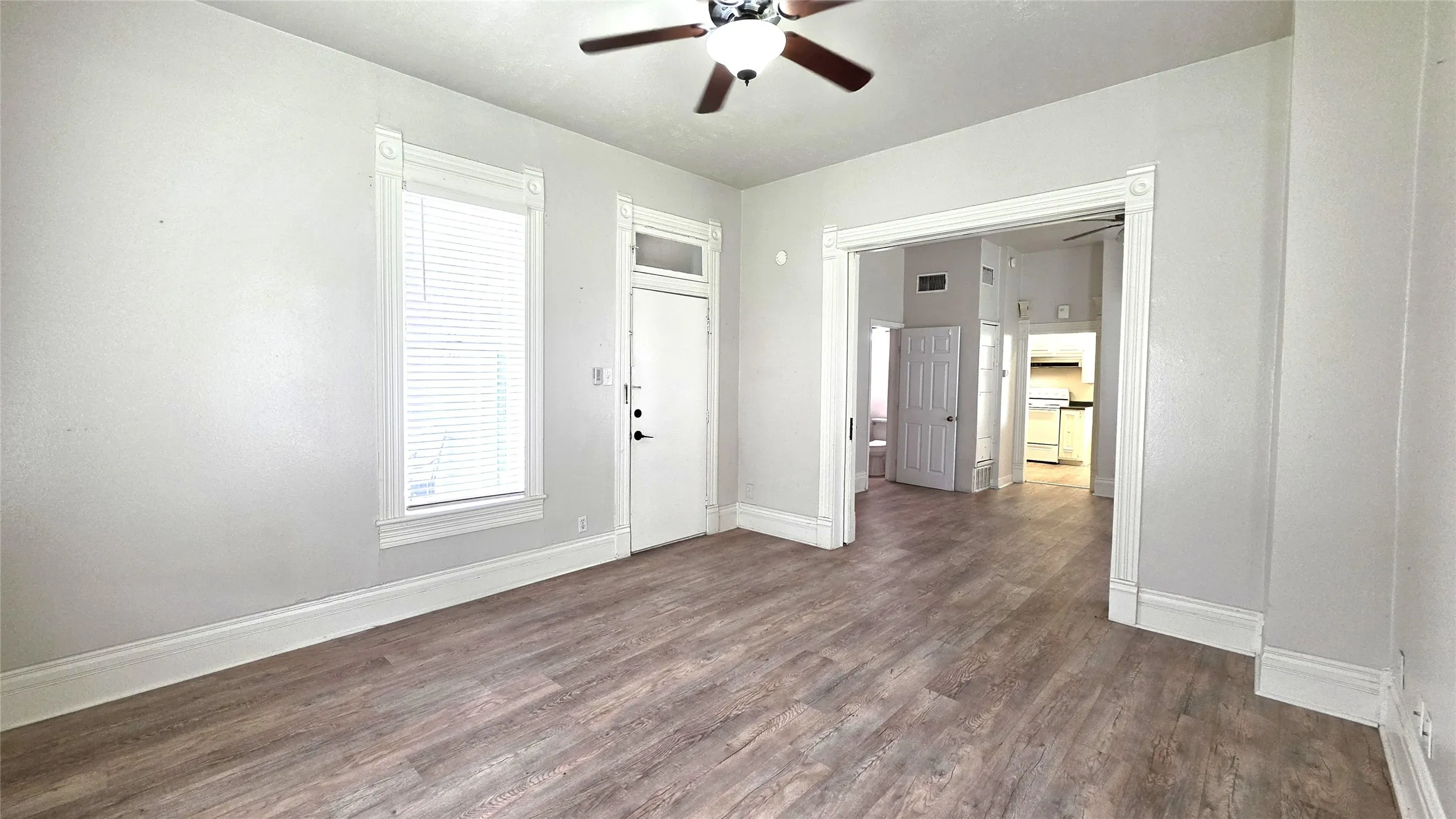 Triplex For Rent in Denton County , 145 N Kealy Street 2, Lewisville, Texas 75057, 1 Bedroom, 1 Bathroom, Garage spaces, 700 Sqft, built in 1905, Price $1,450, mls#21278902, Real Estate Agent in Lewisville, Homes For Rent in Denton county, Homes For Rent in Lewisville, Realtor in Lewisville Texas, Real Estate Brokerage Independent Realty Texas, Luminita Cordes Realtor
