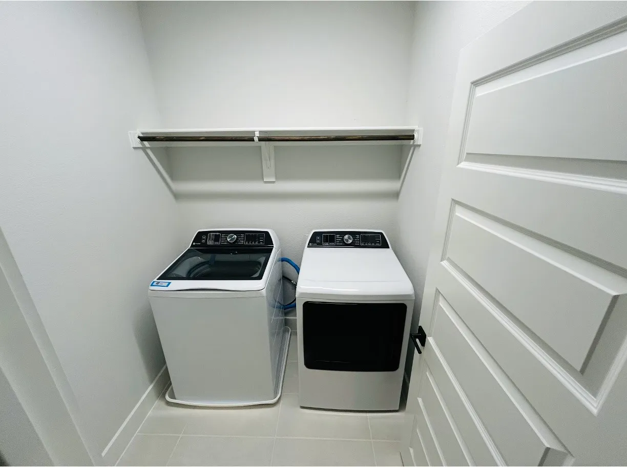 Single Family Residence For Rent in Tarrant County , 530 Mission Trail B3B, Arlington, Texas 76010, 2 Bedroom, 3 Bathroom, 2 Garage spaces, 1,900 Sqft, built in 2023, mls#21278909, Real Estate Agent in Arlington, Homes For Rent in Tarrant county, Homes For Rent in Arlington, Realtor in Arlington Texas, Real Estate Brokerage Independent Realty Texas, Luminita Cordes Realtor