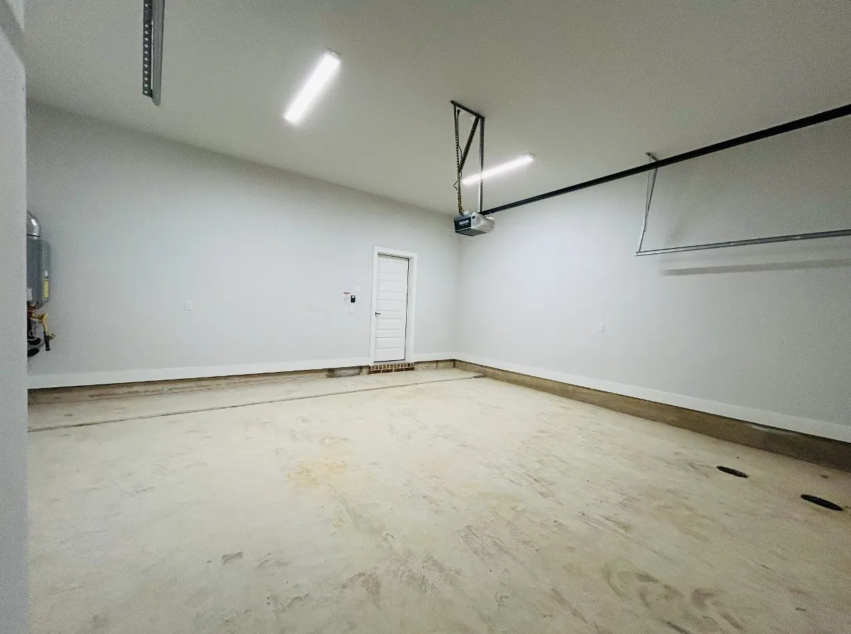 Single Family Residence For Rent in Tarrant County , 530 Mission Trail B3B, Arlington, Texas 76010, 2 Bedroom, 3 Bathroom, 2 Garage spaces, 1,900 Sqft, built in 2023, mls#21278909, Real Estate Agent in Arlington, Homes For Rent in Tarrant county, Homes For Rent in Arlington, Realtor in Arlington Texas, Real Estate Brokerage Independent Realty Texas, Luminita Cordes Realtor