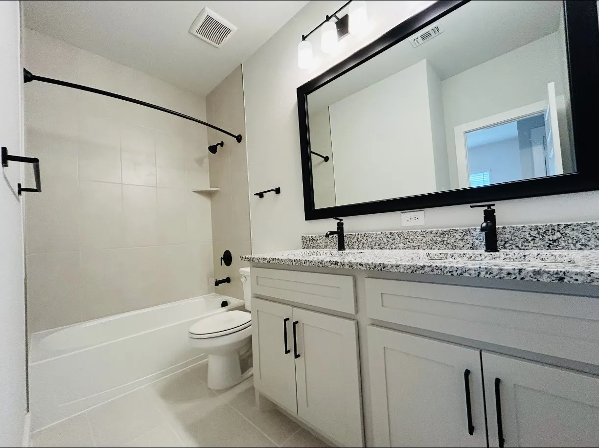 Single Family Residence For Rent in Tarrant County , 530 Mission Trail B3B, Arlington, Texas 76010, 2 Bedroom, 3 Bathroom, 2 Garage spaces, 1,900 Sqft, built in 2023, mls#21278909, Real Estate Agent in Arlington, Homes For Rent in Tarrant county, Homes For Rent in Arlington, Realtor in Arlington Texas, Real Estate Brokerage Independent Realty Texas, Luminita Cordes Realtor