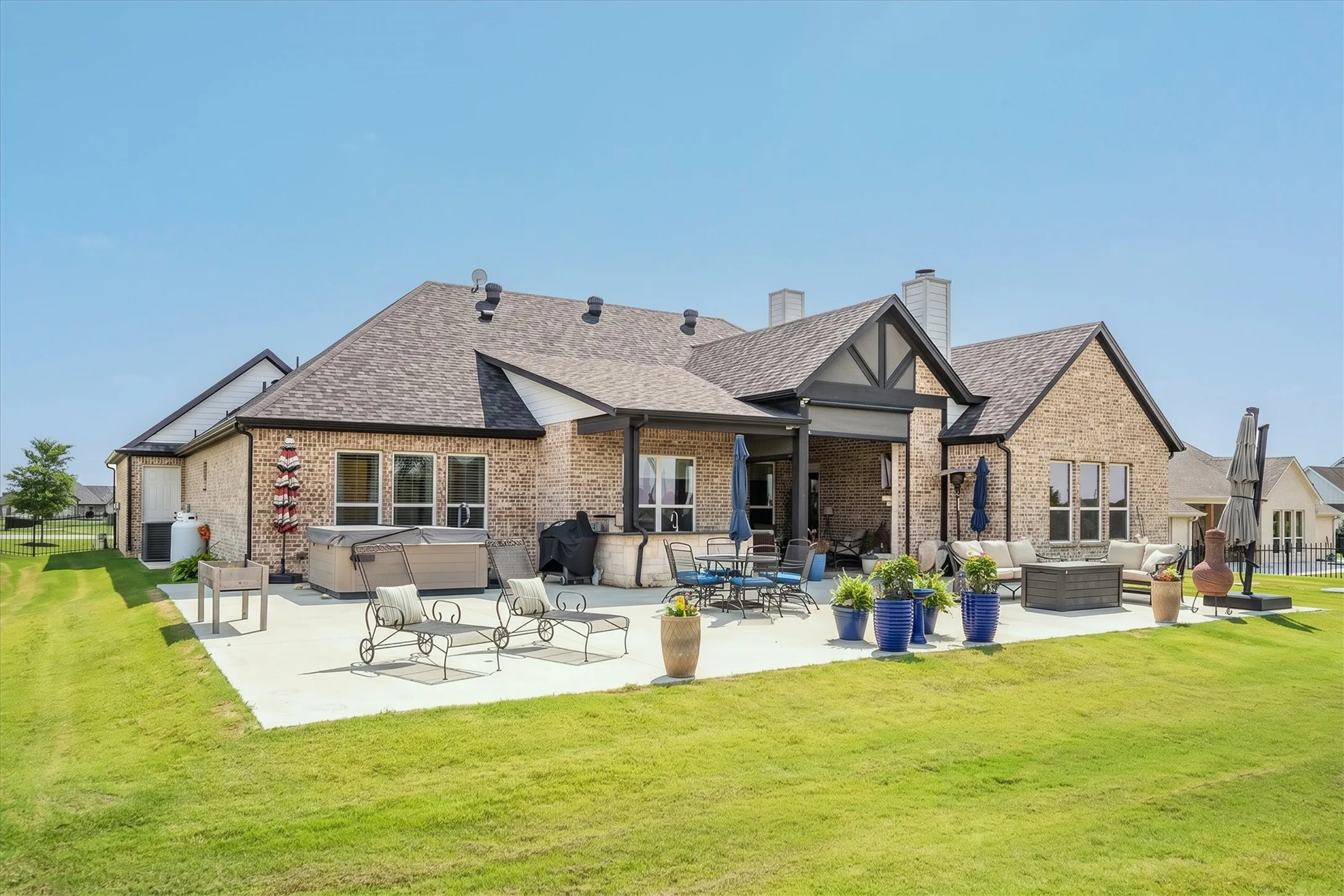 Single Family Residence For Sale in Denton County , 3324 Stockton Lane, Northlake, Texas 76226, 4 Bedroom, 3 Bathroom, 3 Garage spaces, 3,022 Sqft, built in 2021, mls#21278848, Real Estate Agent in Northlake, Homes For Sale in Denton county, Homes For Sale in Northlake, Realtor in Northlake Texas, Real Estate Brokerage Independent Realty Texas, Luminita Cordes Realtor