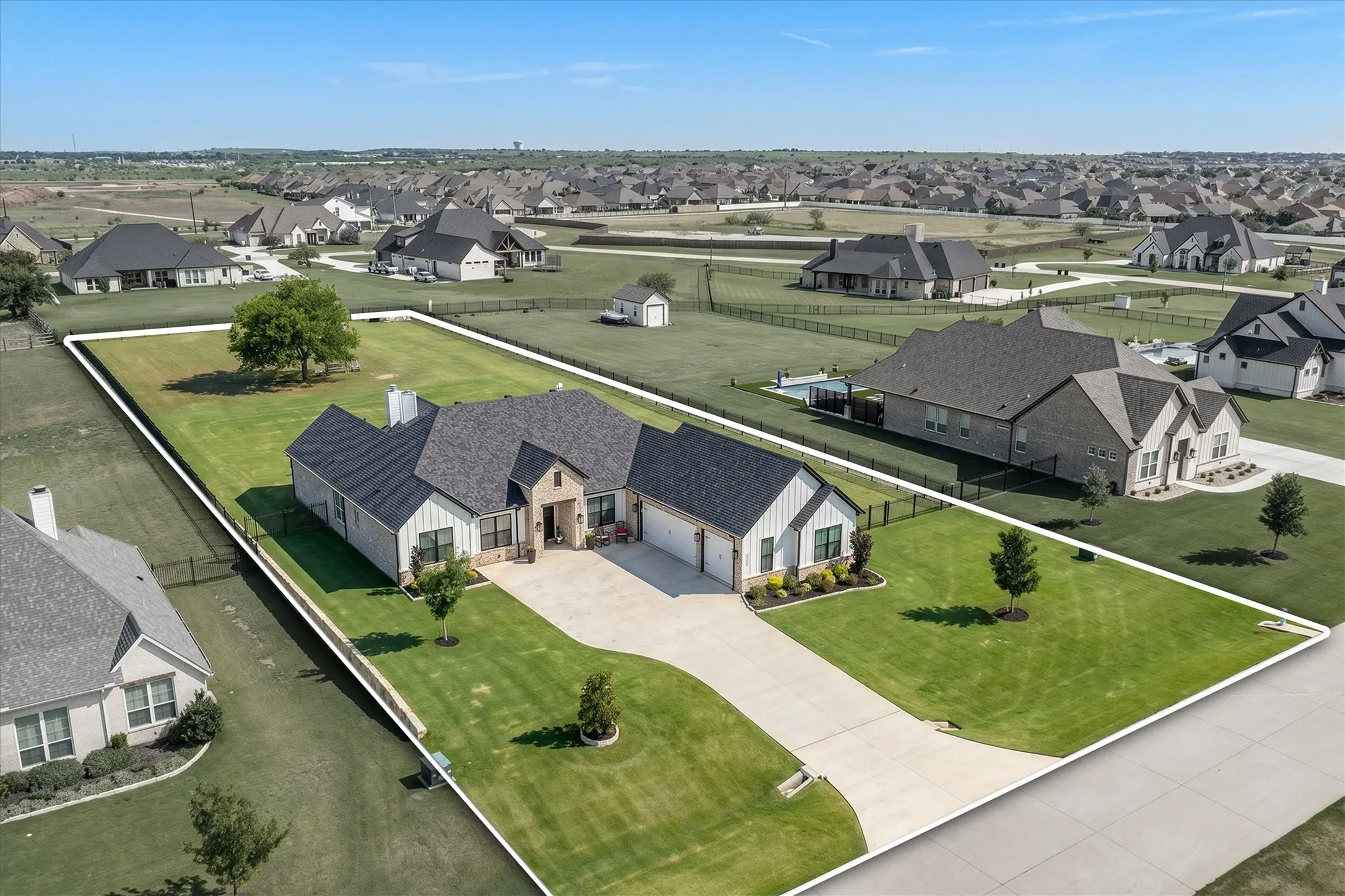 Single Family Residence For Sale in Denton County , 3324 Stockton Lane, Northlake, Texas 76226, 4 Bedroom, 3 Bathroom, 3 Garage spaces, 3,022 Sqft, built in 2021, mls#21278848, Real Estate Agent in Northlake, Homes For Sale in Denton county, Homes For Sale in Northlake, Realtor in Northlake Texas, Real Estate Brokerage Independent Realty Texas, Luminita Cordes Realtor