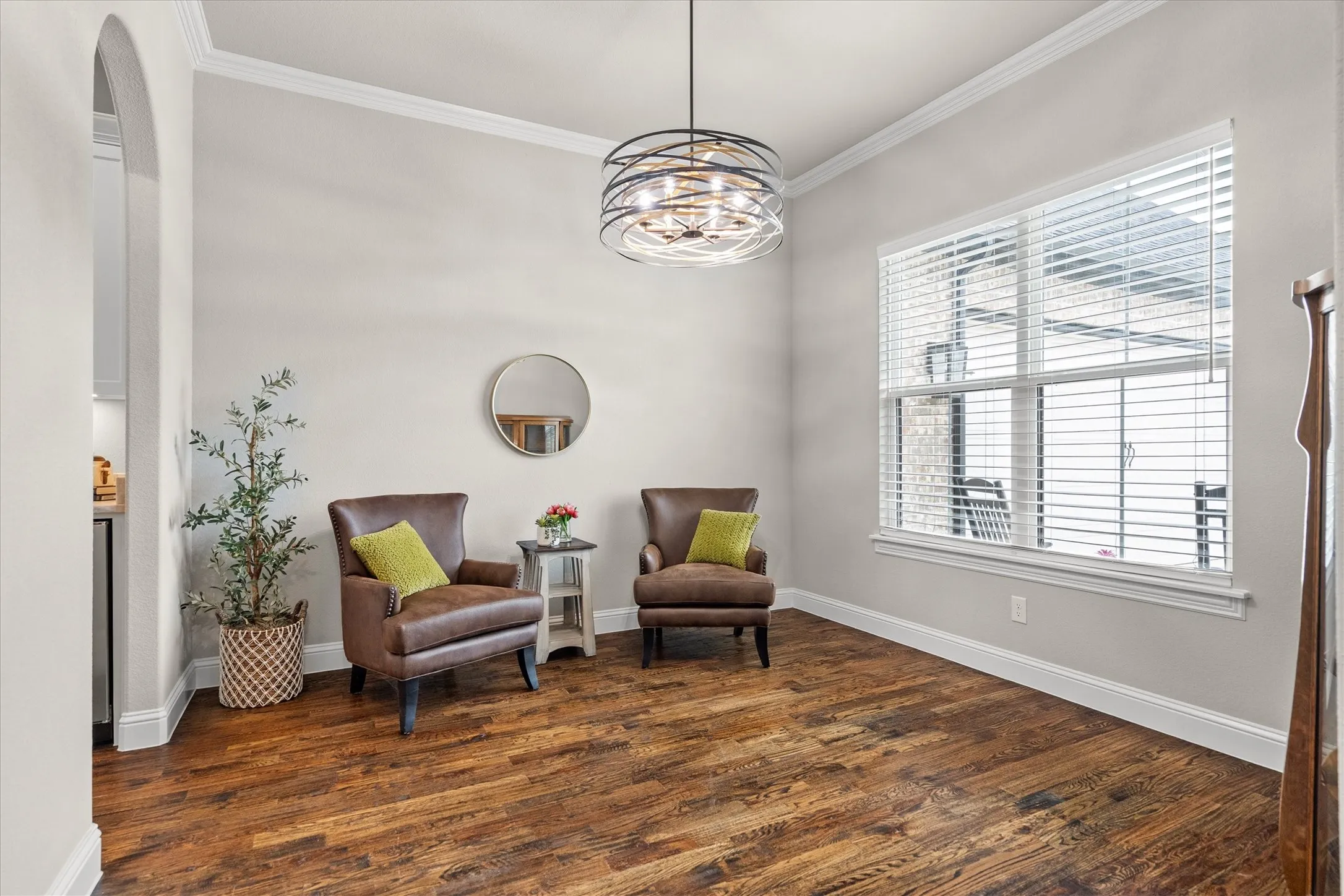 The front flexible space can be used as another dining or living area, or gathering spot.