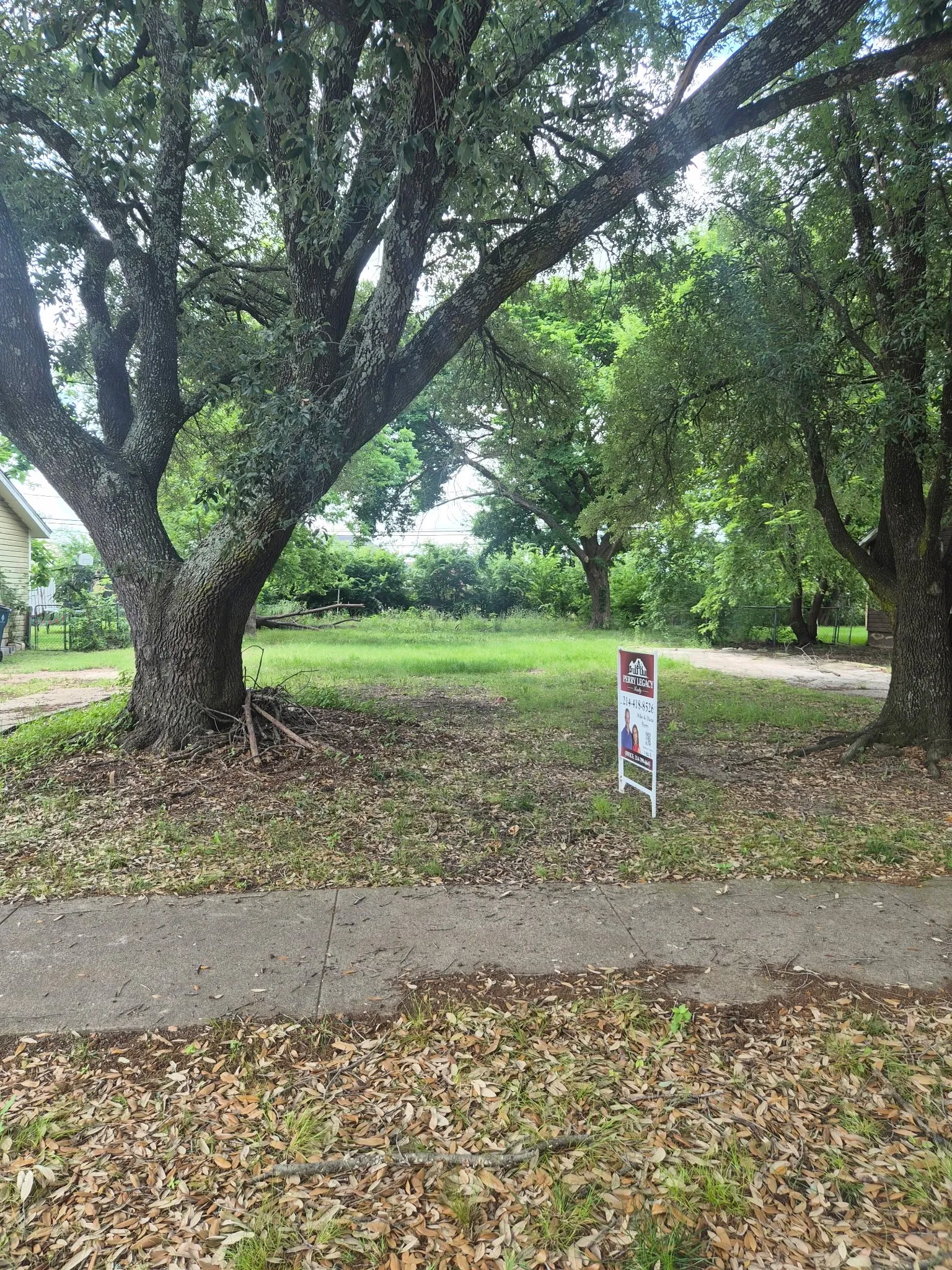Improved Land For Sale in Hunt County , 3507 Briscoe Street, Greenville, Texas 75401, 0, 0, Garage spaces, 0 Sqft, built in 0, mls#21278323, Real Estate Agent in Greenville, Homes For Sale in Hunt county, Homes For Sale in Greenville, Realtor in Greenville Texas, Real Estate Brokerage Independent Realty Texas, Luminita Cordes Realtor