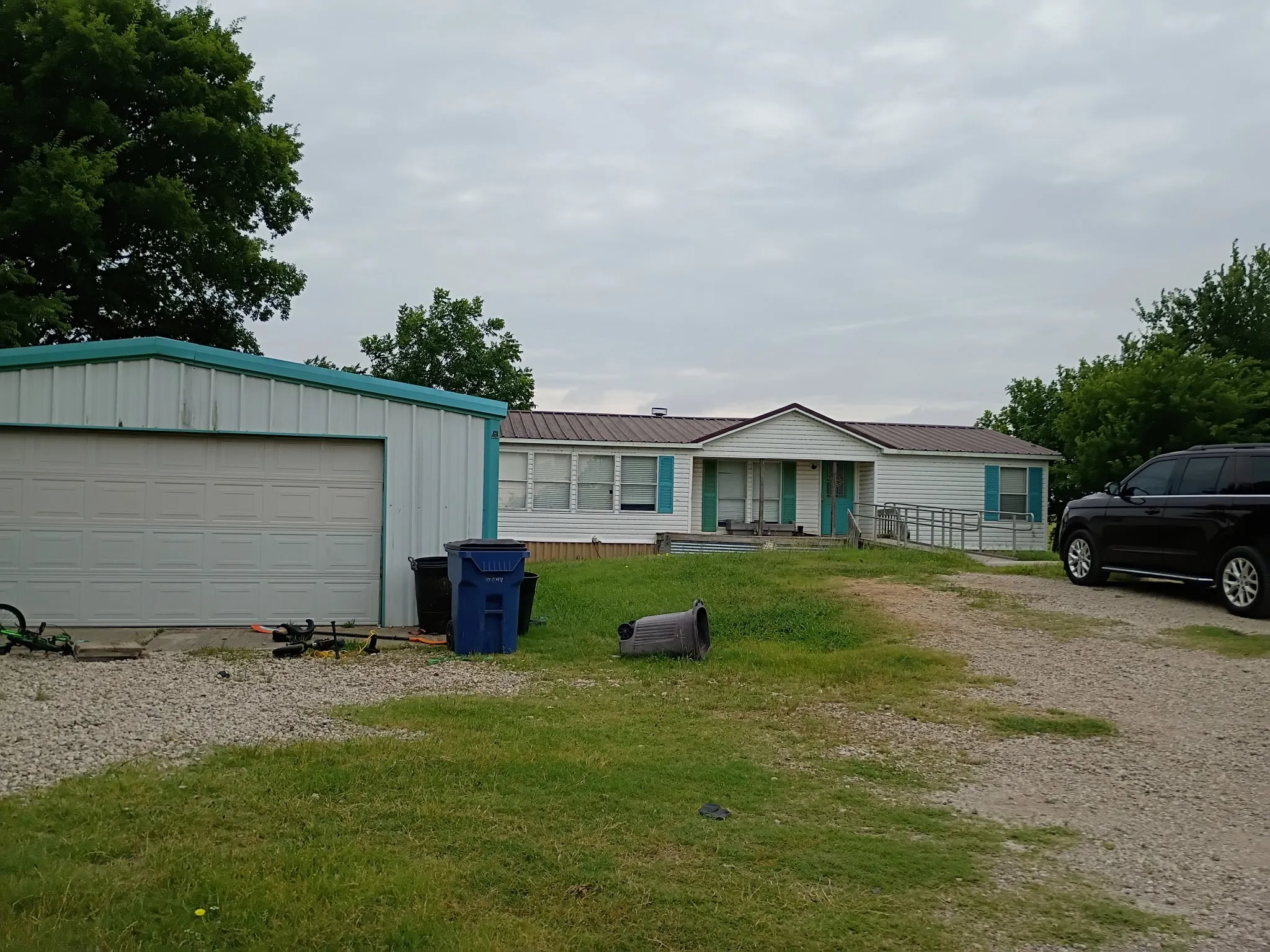Mobile Home For Sale in Ellis County , 620 Blair Road, Waxahachie, Texas 75165, 2 Bedrooms, 1 Bathroom, Garage spaces, 1,216 Sqft, built in 2014, Price $385,000, mls#21277285, Real Estate Agent in Waxahachie, Homes For Sale in Ellis county, Homes For Sale in Waxahachie, Realtor in Waxahachie Texas, Real Estate Brokerage Independent Realty Texas, Luminita Cordes Realtor
